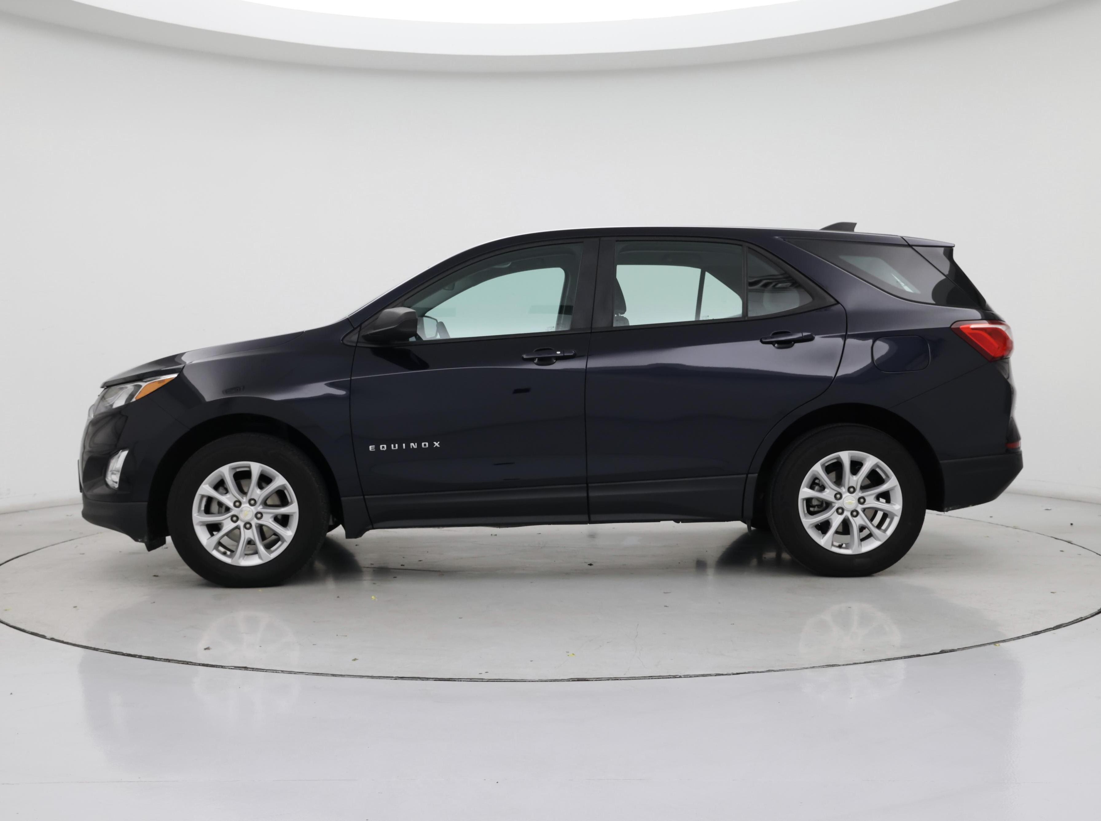 Thumbnail: 2021 Chevrolet Equinox - 3