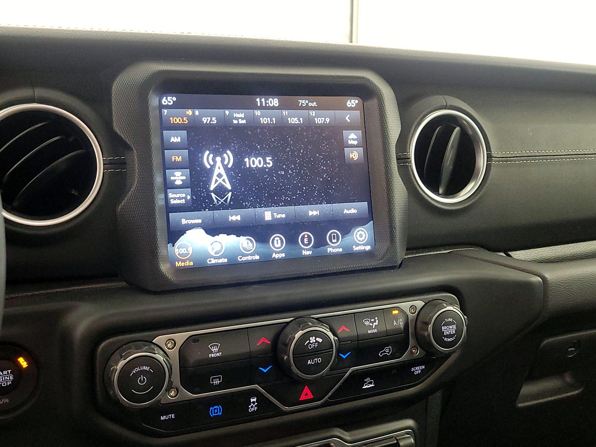 Thumbnail: 2023 Jeep Wrangler - 16