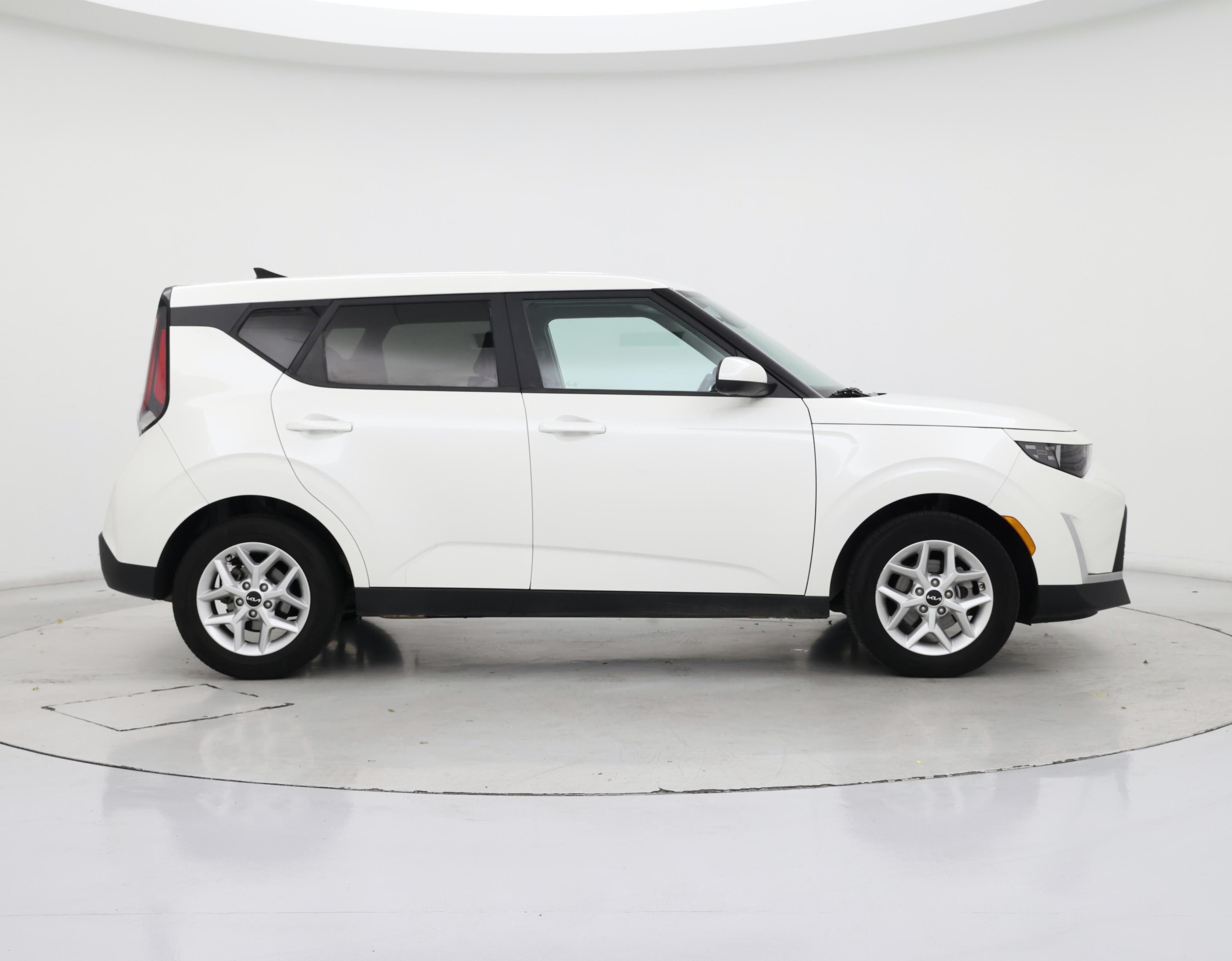 Thumbnail: 2023 Kia Soul - 7