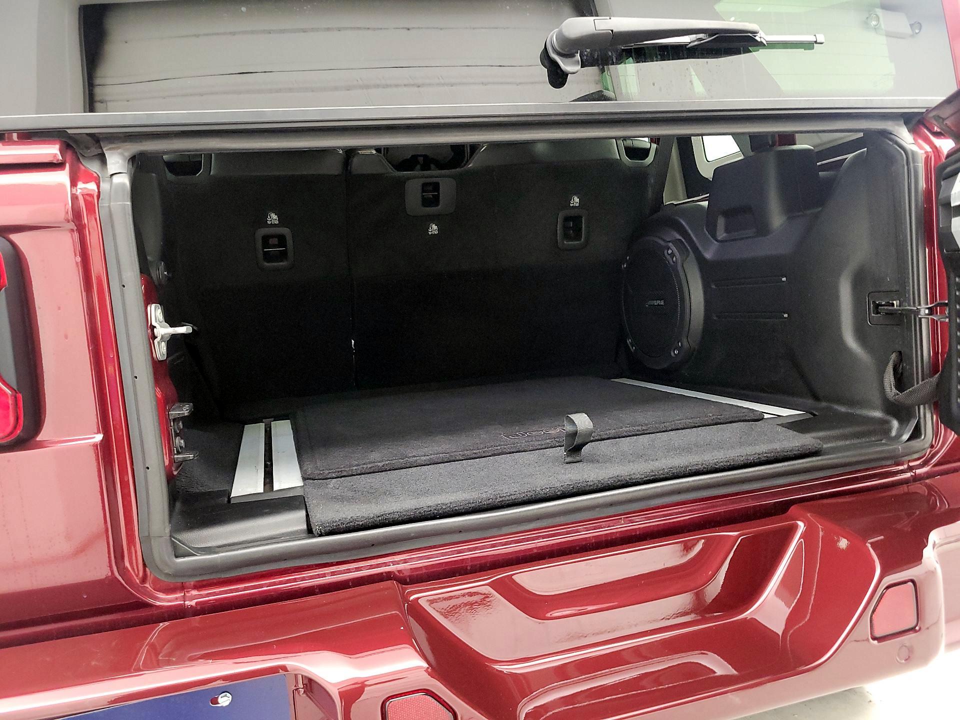 Thumbnail: 2021 Jeep Wrangler - 20