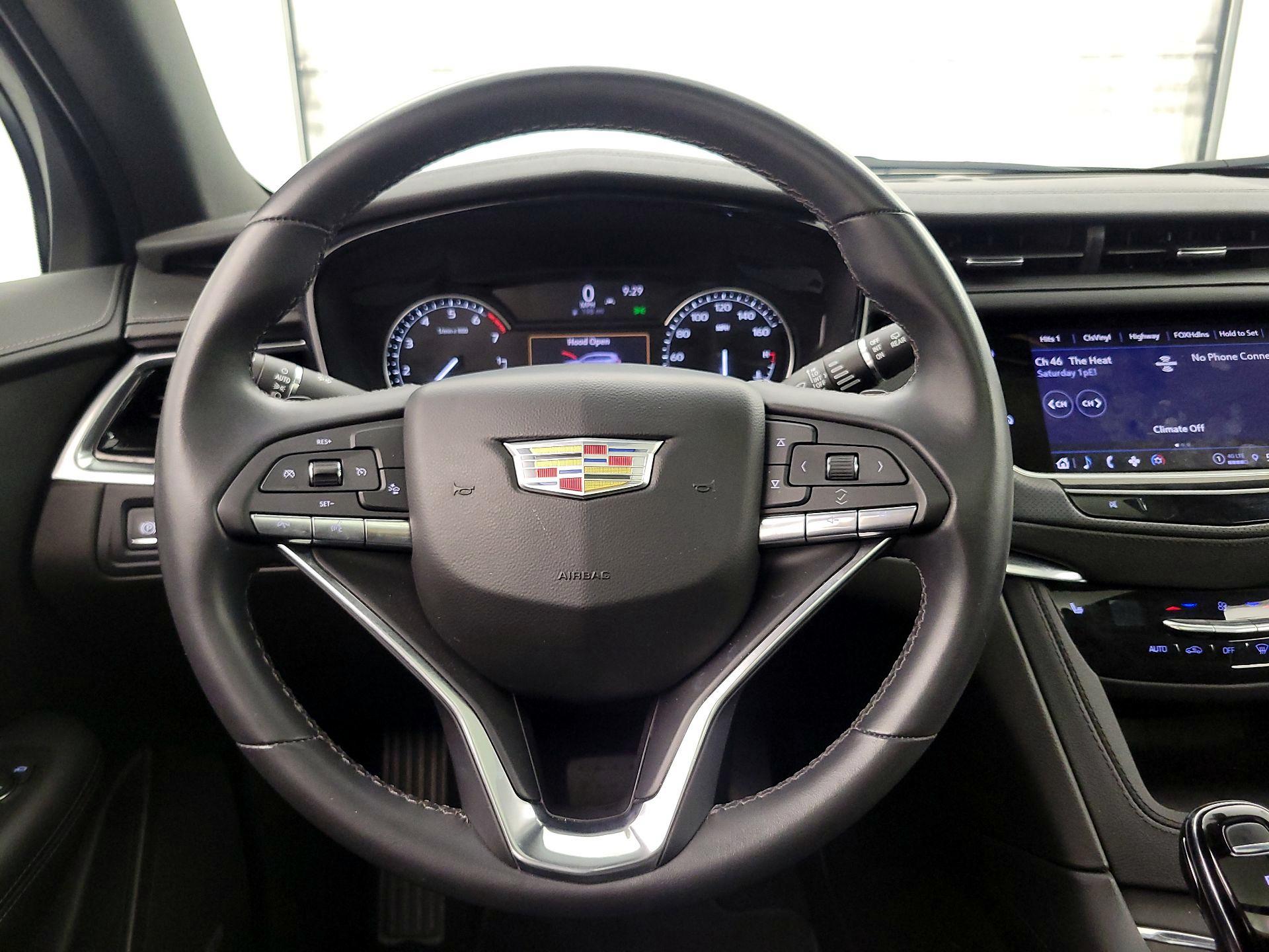 Thumbnail: 2023 Cadillac XT6 - 10