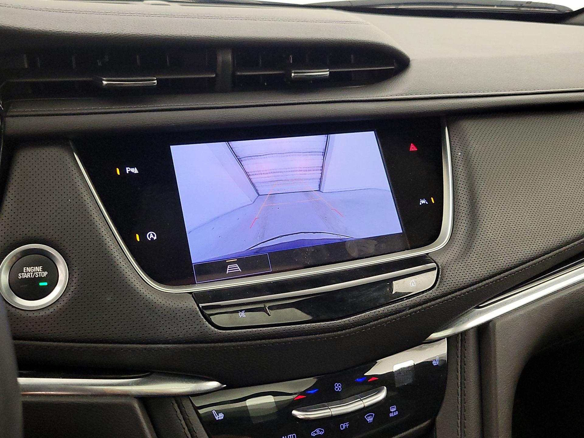 Thumbnail: 2023 Cadillac XT6 - 14