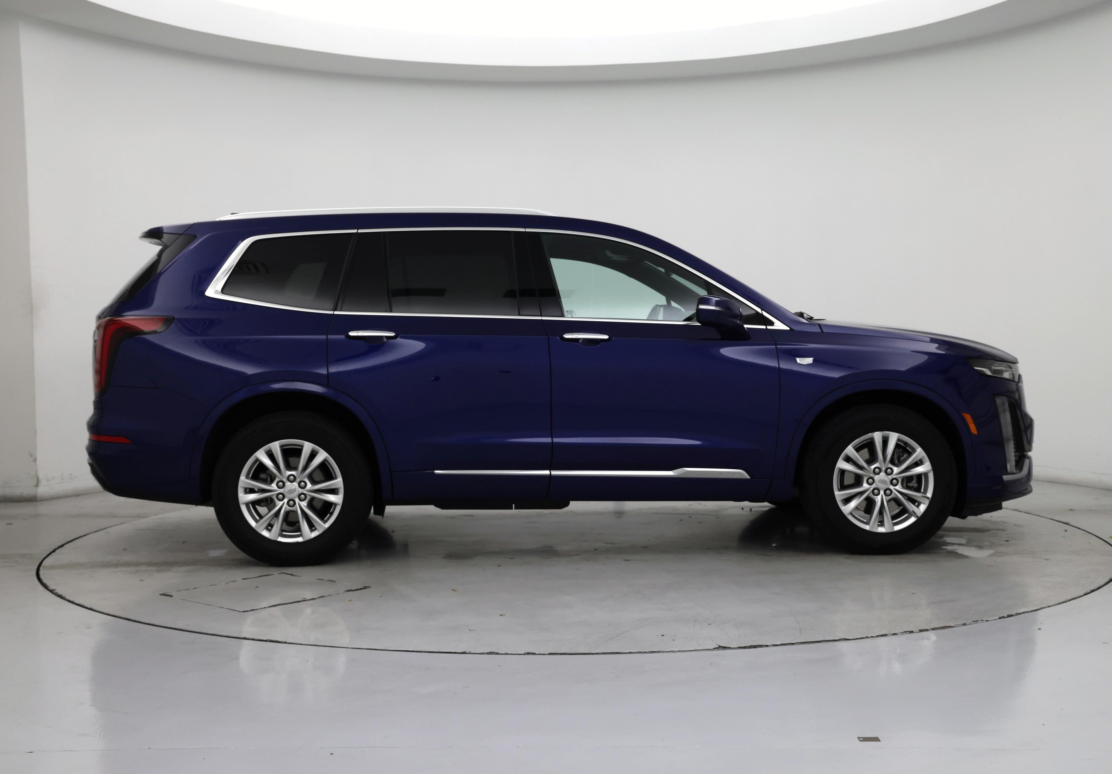 Thumbnail: 2023 Cadillac XT6 - 7
