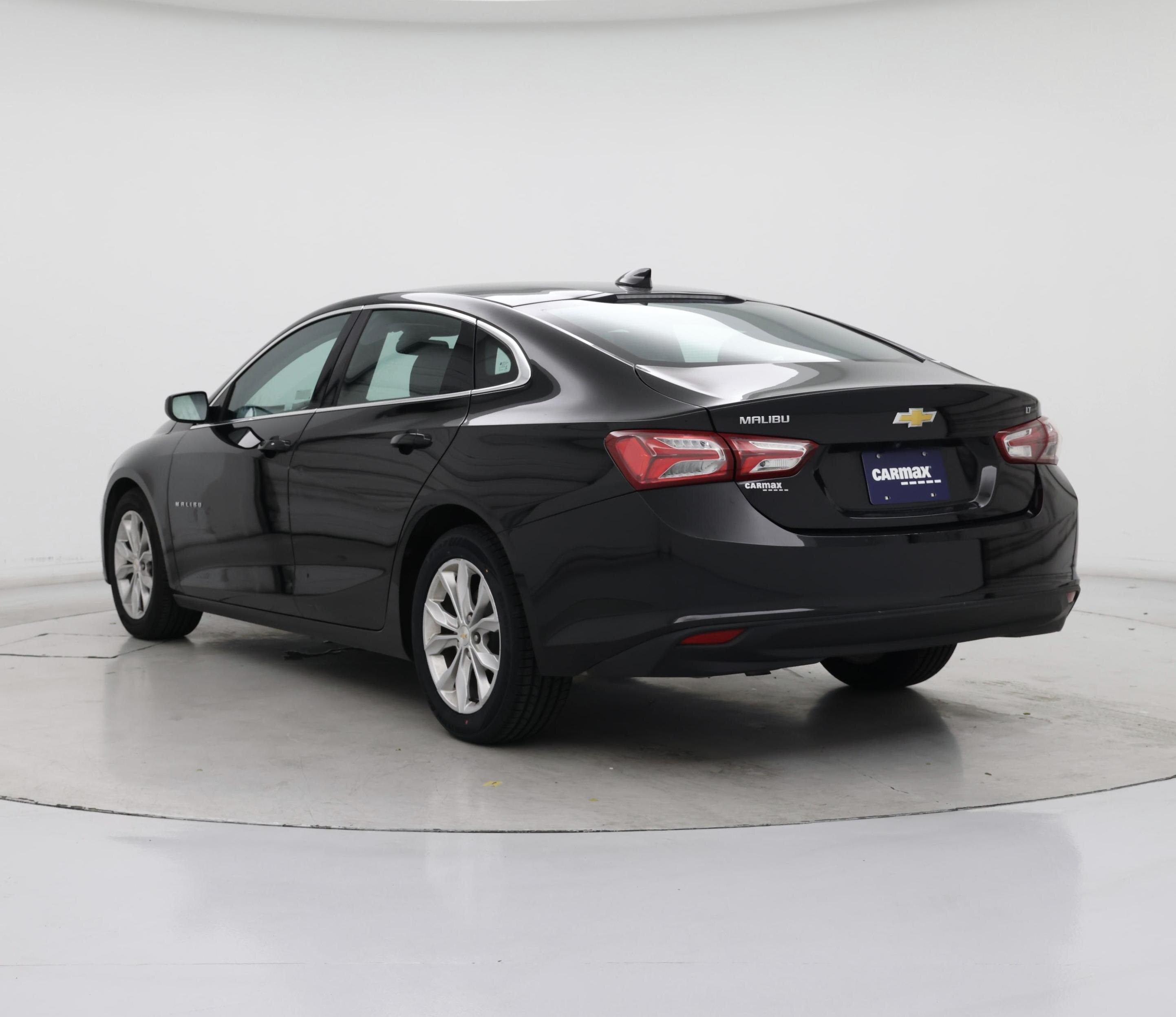 Thumbnail: 2022 Chevrolet Malibu - 2