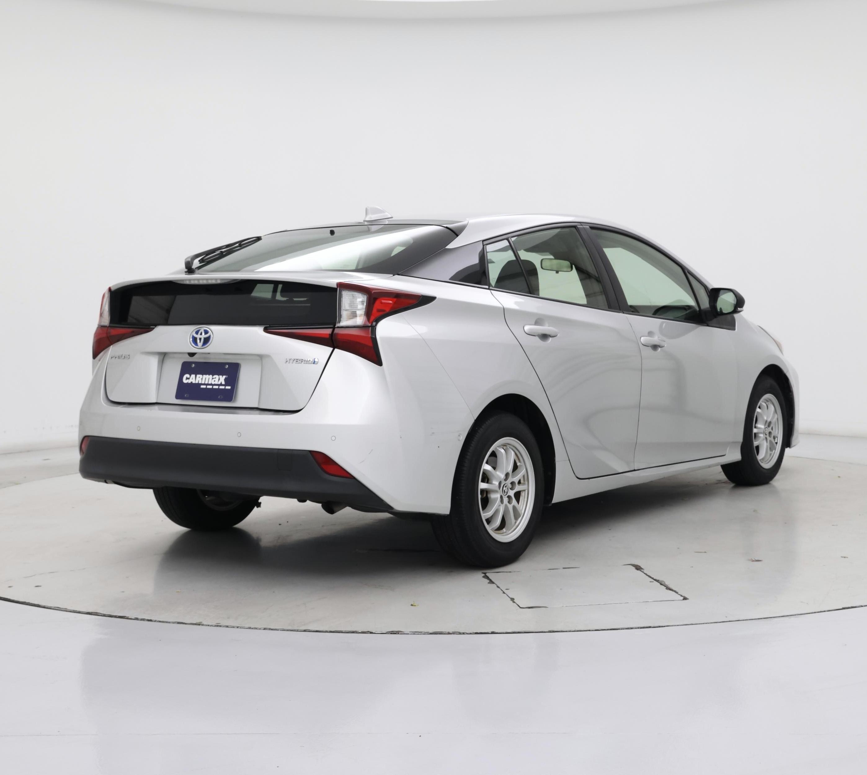 Thumbnail: 2022 Toyota Prius - 8