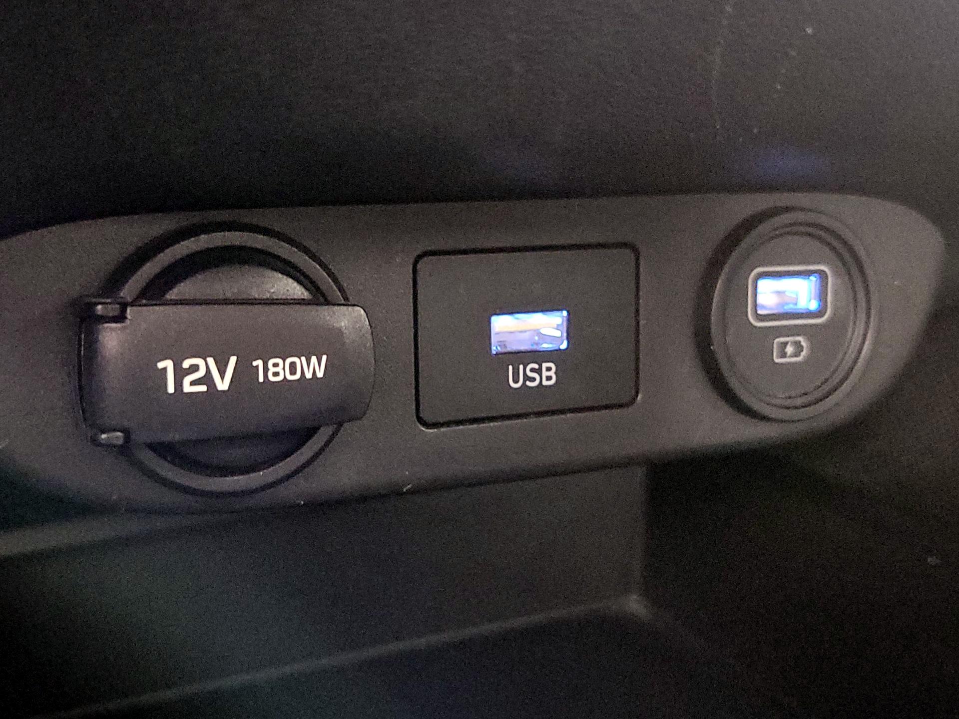Thumbnail: 2023 Hyundai Elantra - 18