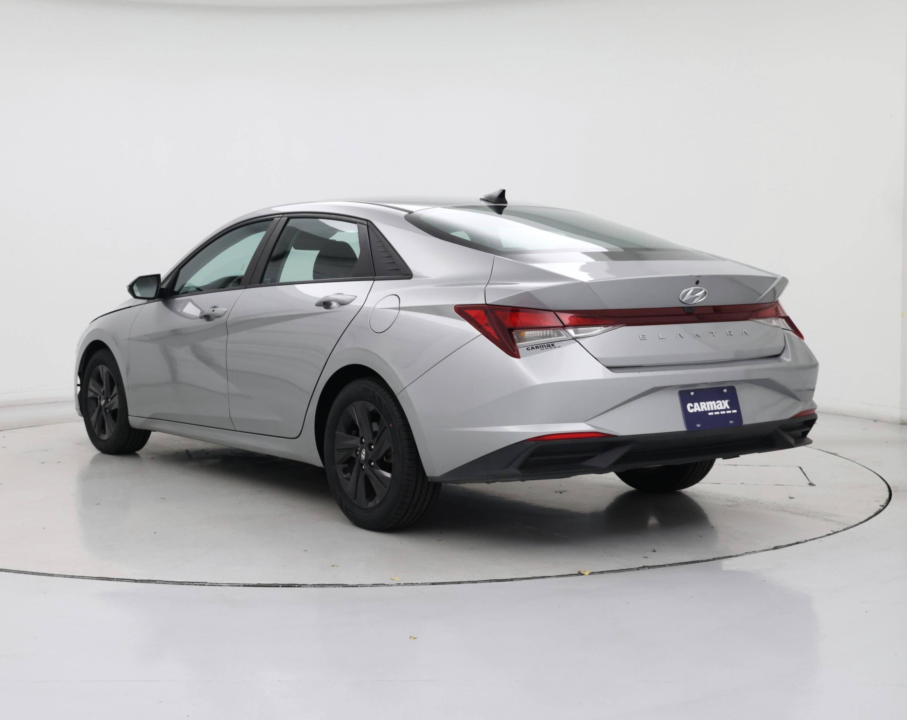 Thumbnail: 2023 Hyundai Elantra - 2