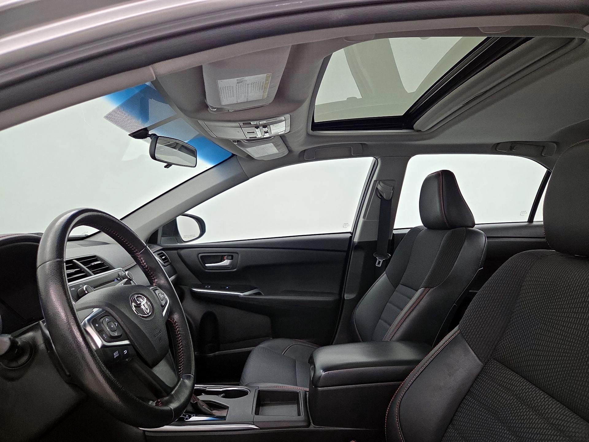 Thumbnail: 2017 Toyota Camry - 19