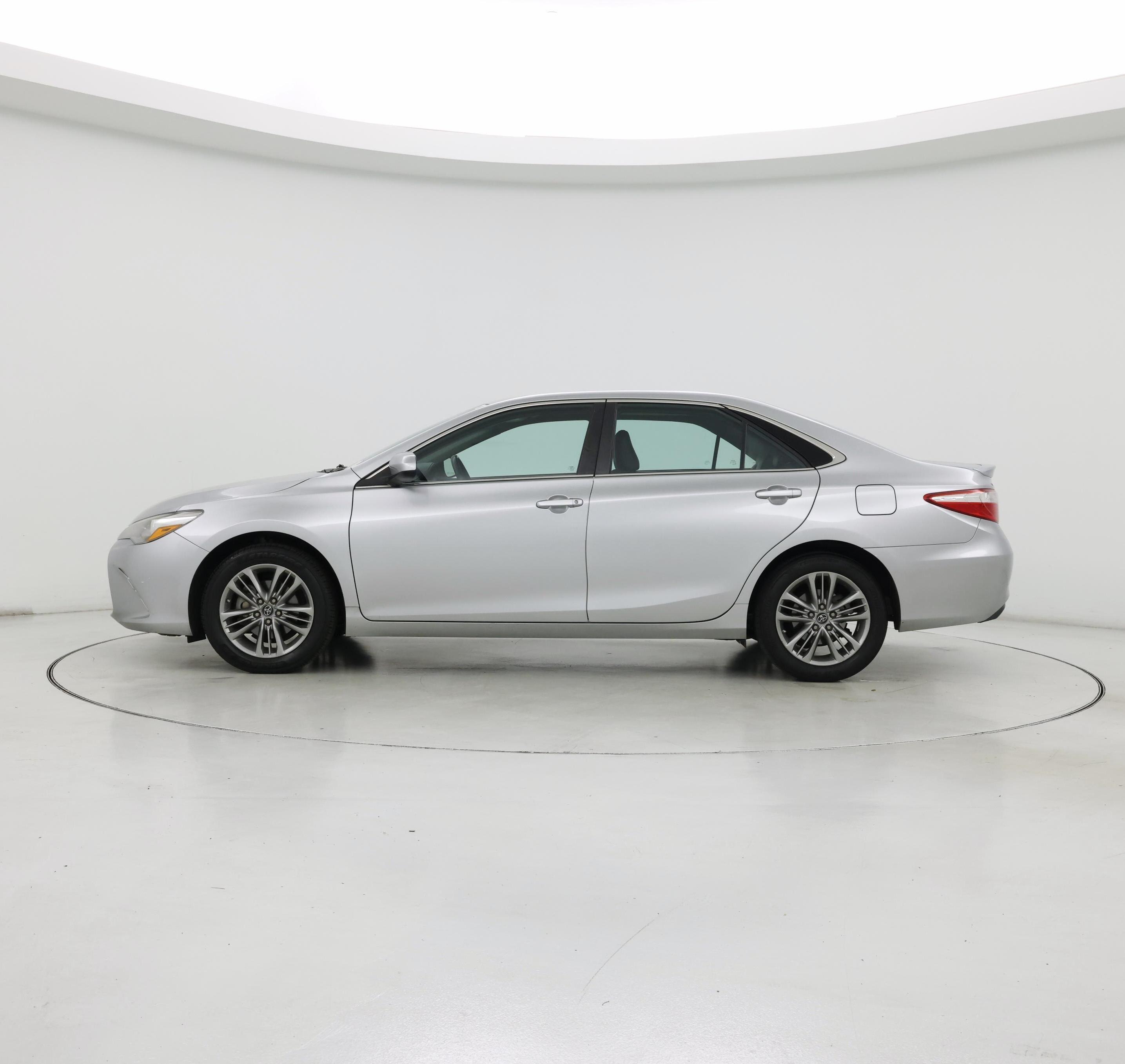 Thumbnail: 2017 Toyota Camry - 3