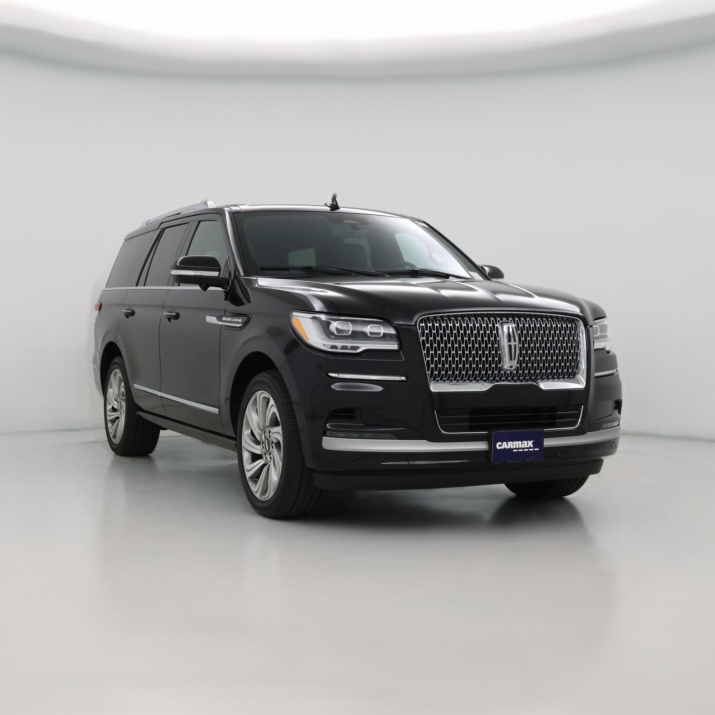 Thumbnail: 2023 Lincoln Navigator - 1