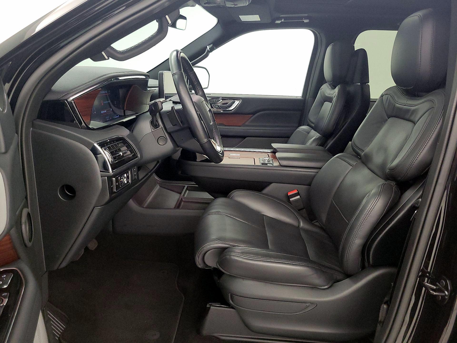 Thumbnail: 2023 Lincoln Navigator - 11