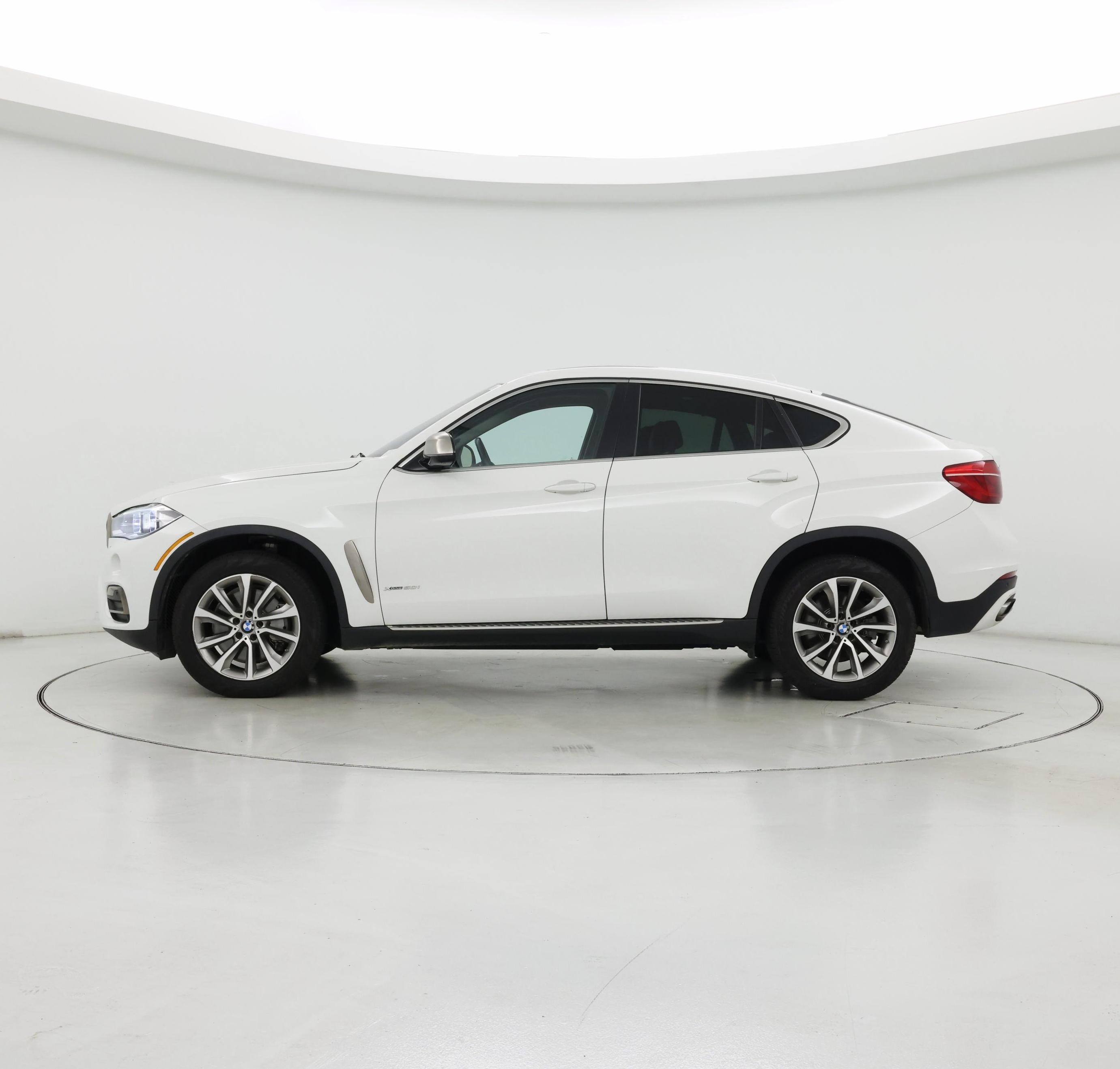 Thumbnail: 2015 BMW X6 - 3