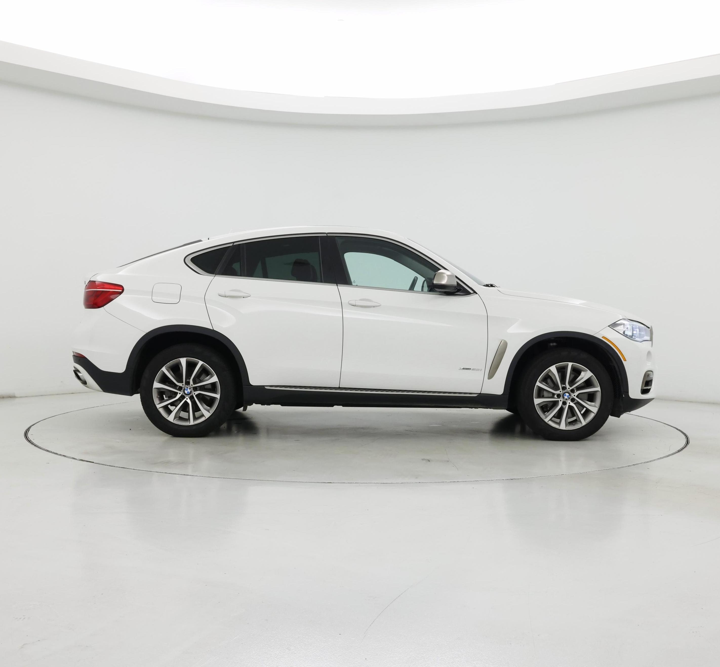 Thumbnail: 2015 BMW X6 - 7