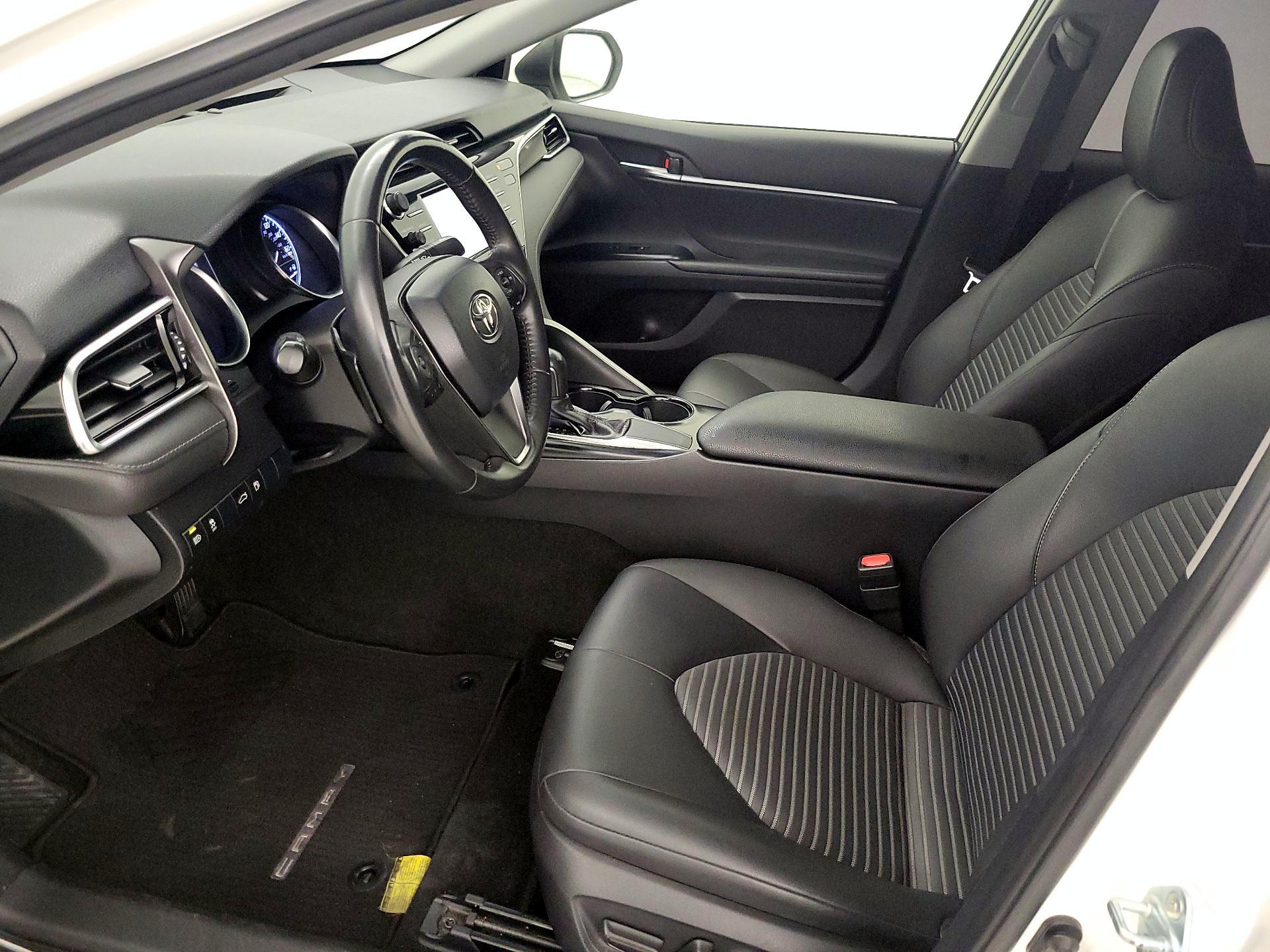 Thumbnail: 2018 Toyota Camry - 11