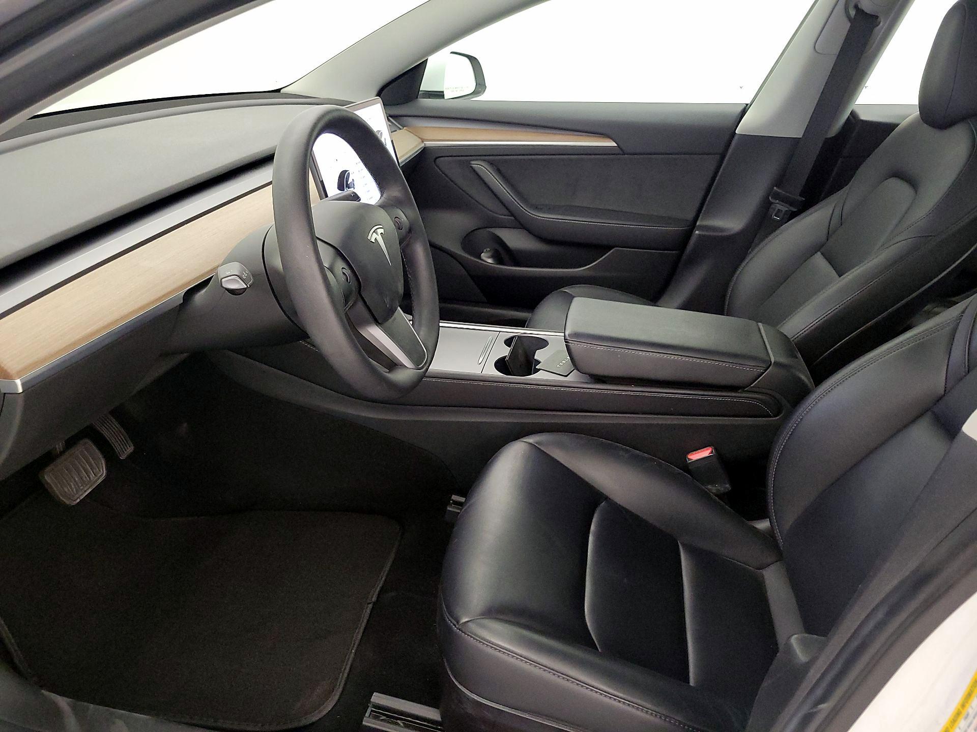 Thumbnail: 2021 Tesla Model 3 - 11