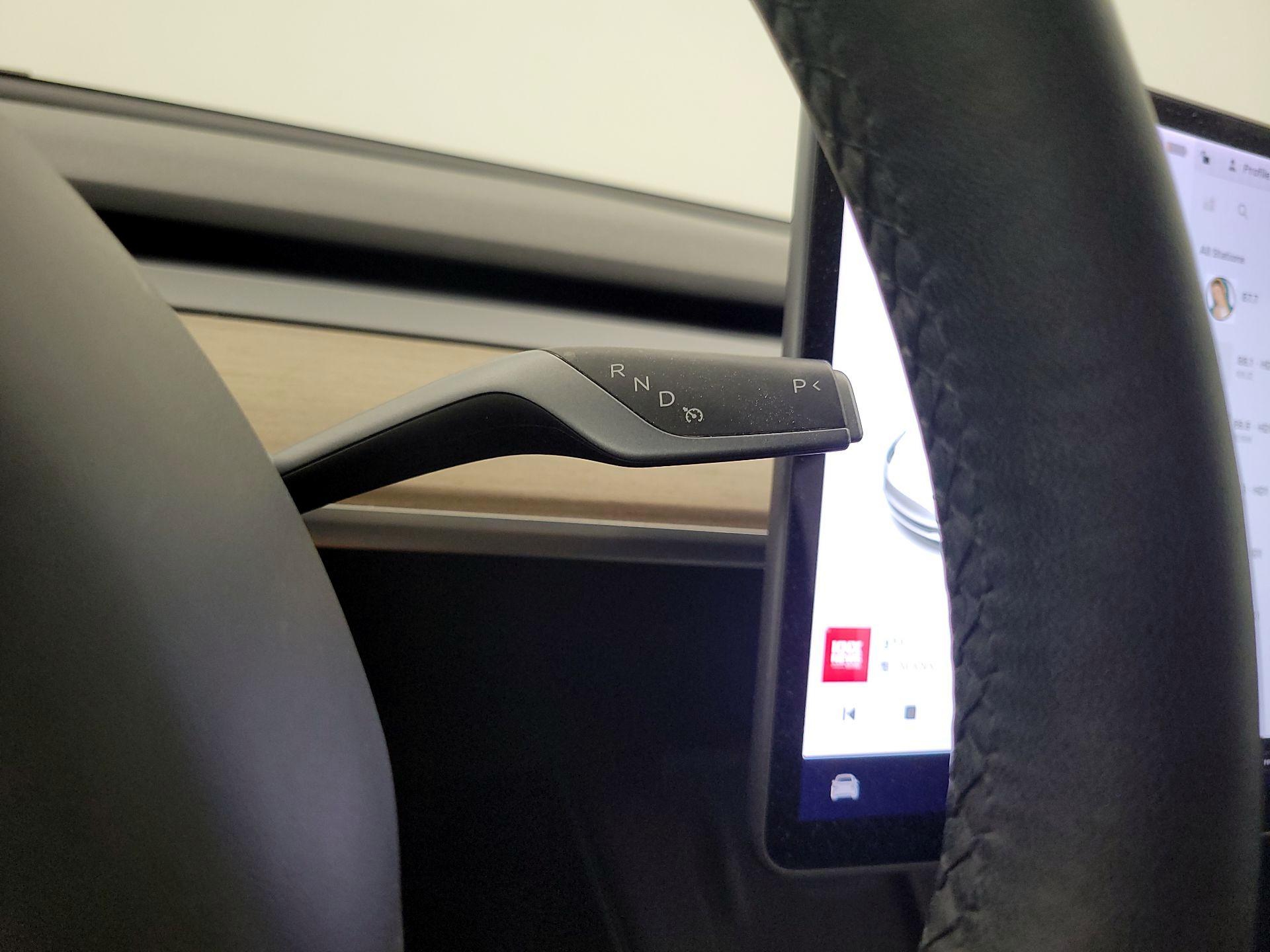 Thumbnail: 2021 Tesla Model 3 - 17