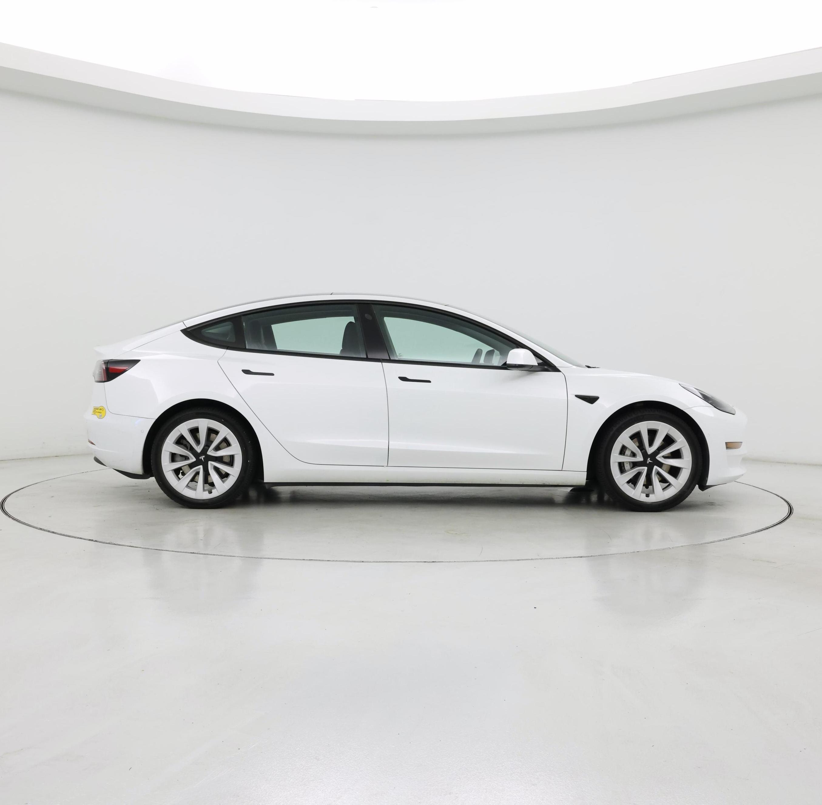 Thumbnail: 2021 Tesla Model 3 - 7