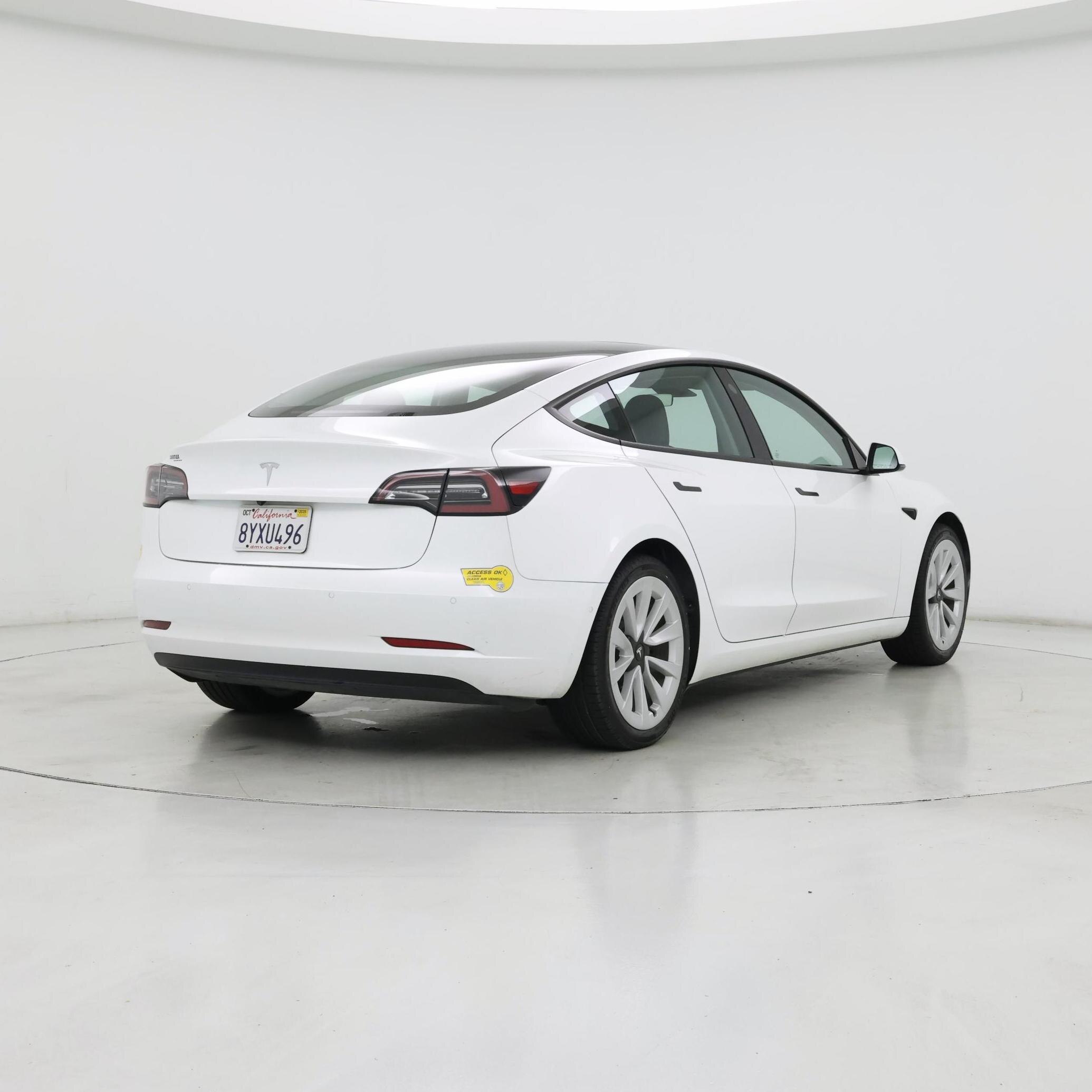 Thumbnail: 2021 Tesla Model 3 - 8