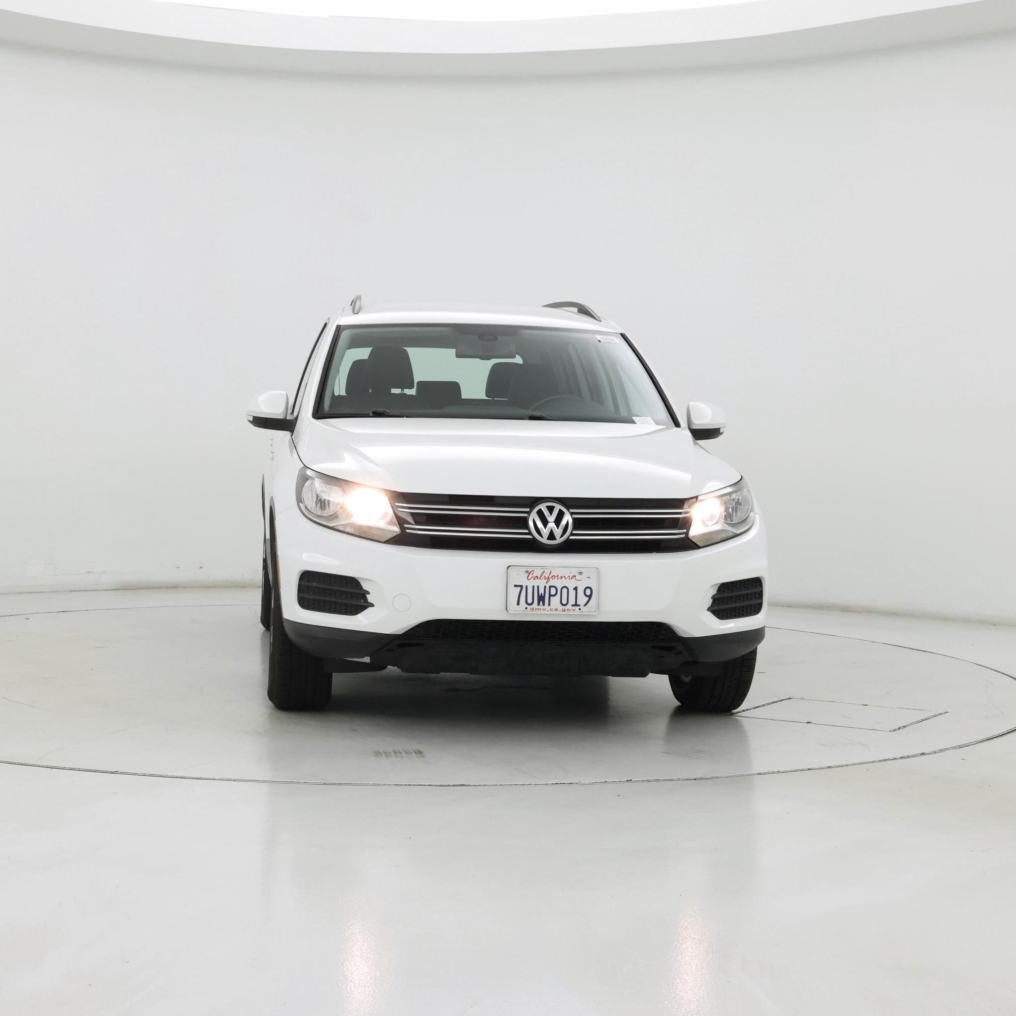 Thumbnail: 2017 Volkswagen Tiguan - 5