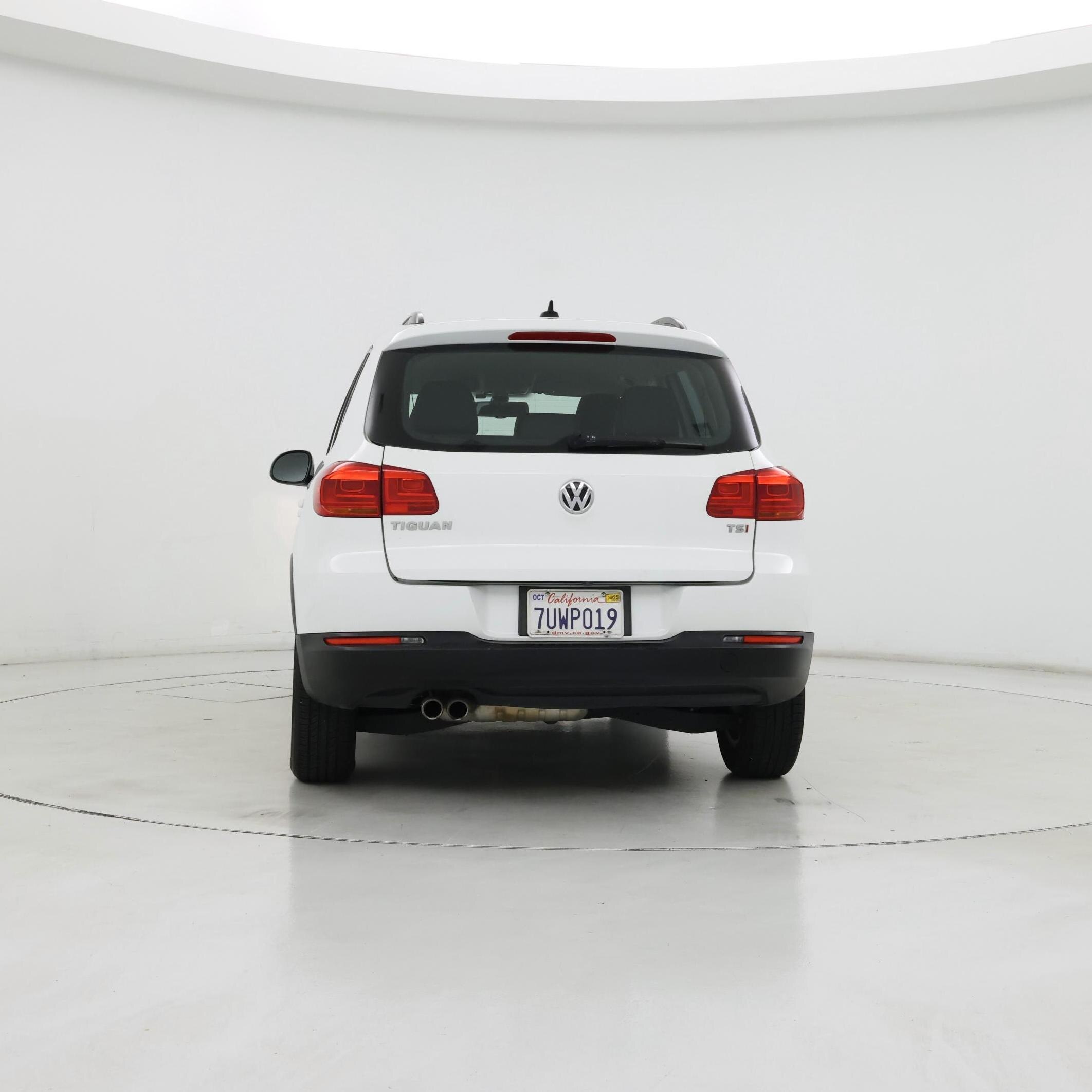 Thumbnail: 2017 Volkswagen Tiguan - 6
