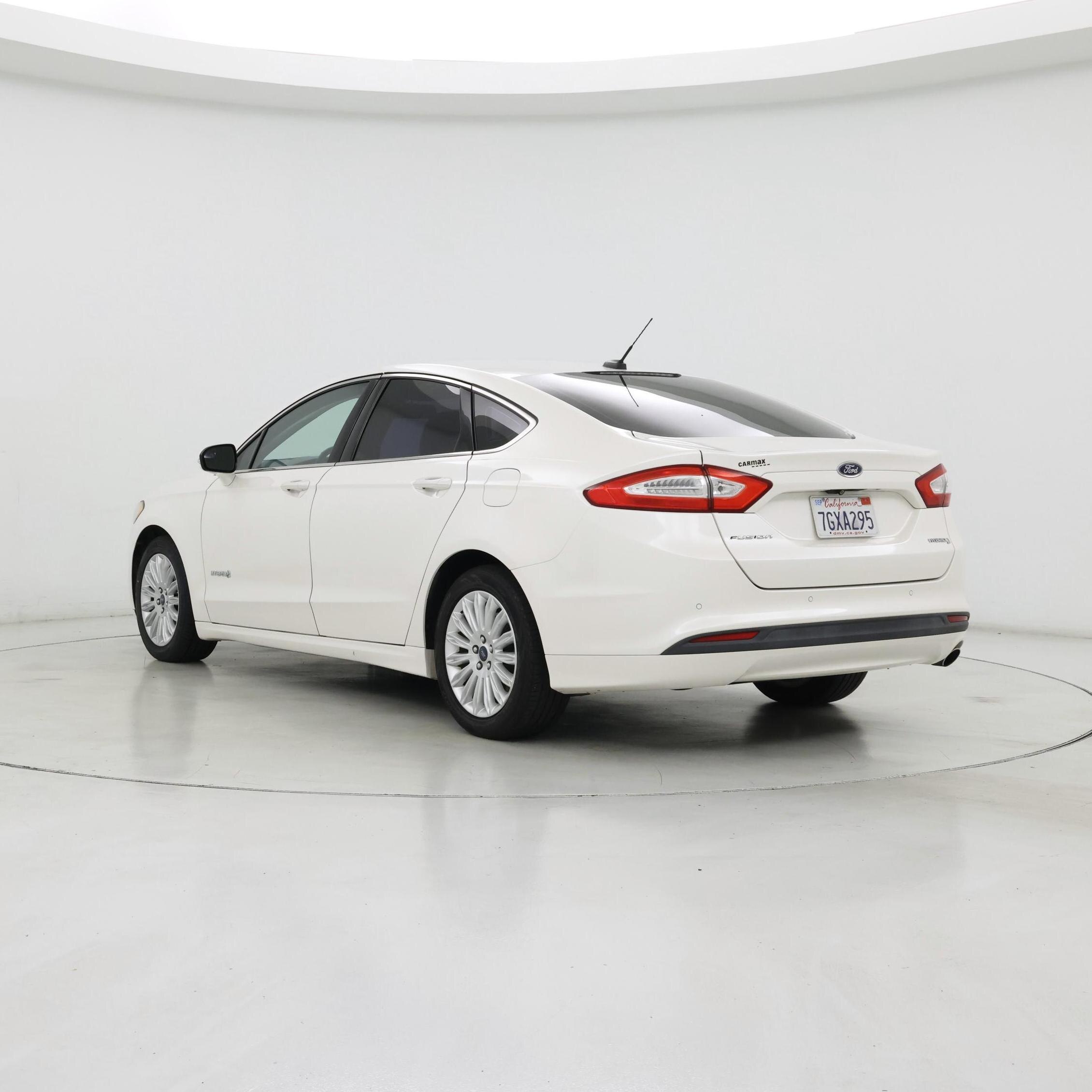 Thumbnail: 2014 Ford Fusion - 2