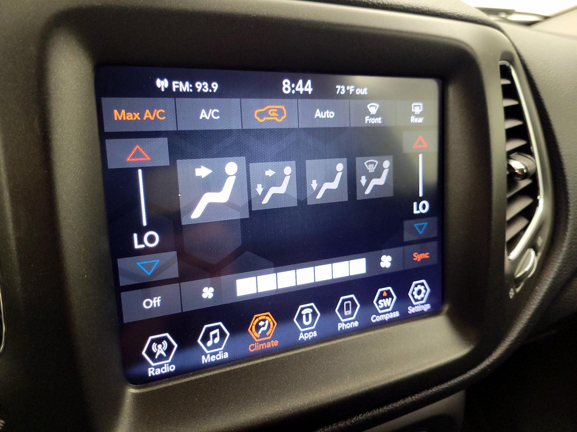 Thumbnail: 2020 Jeep Compass - 16