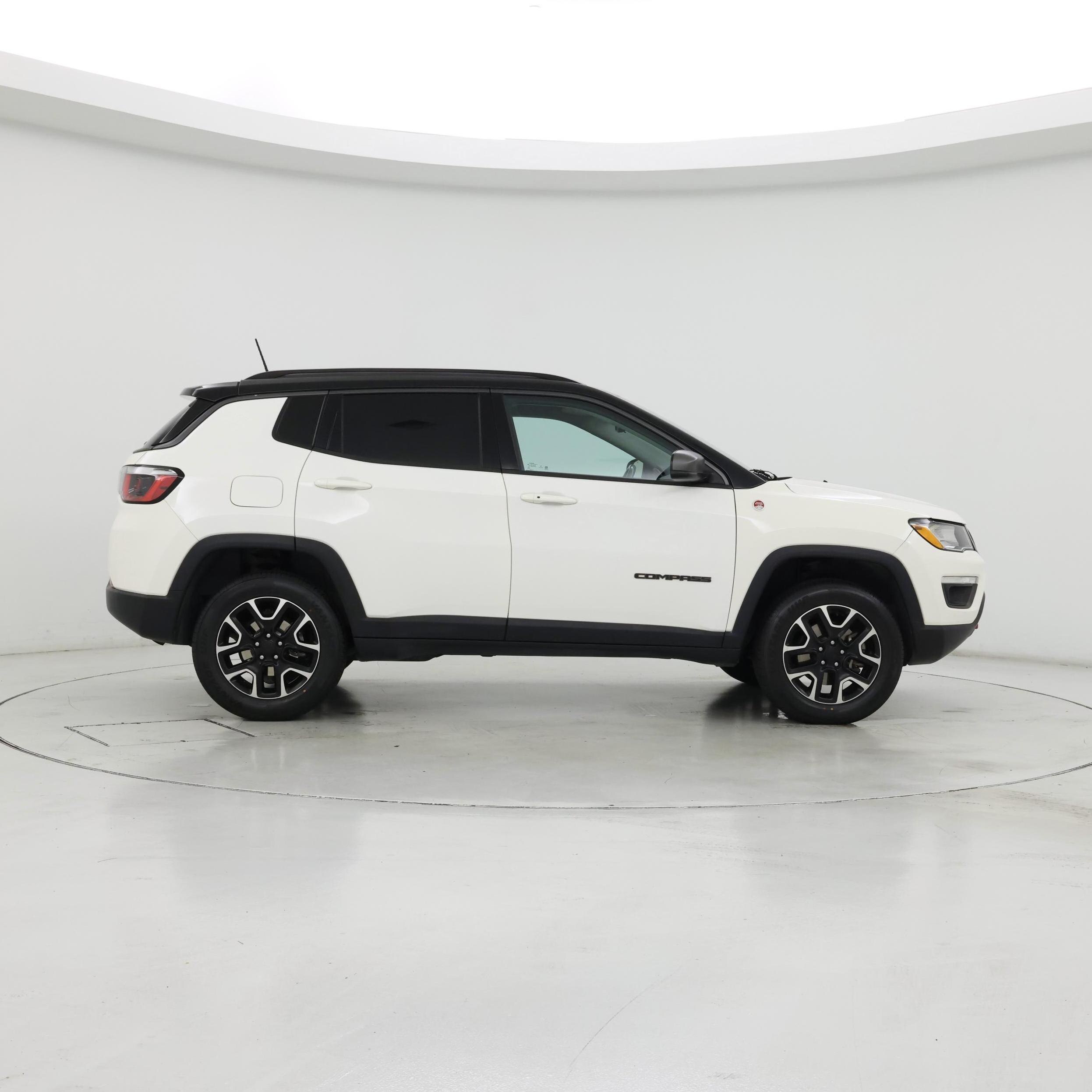 Thumbnail: 2020 Jeep Compass - 7