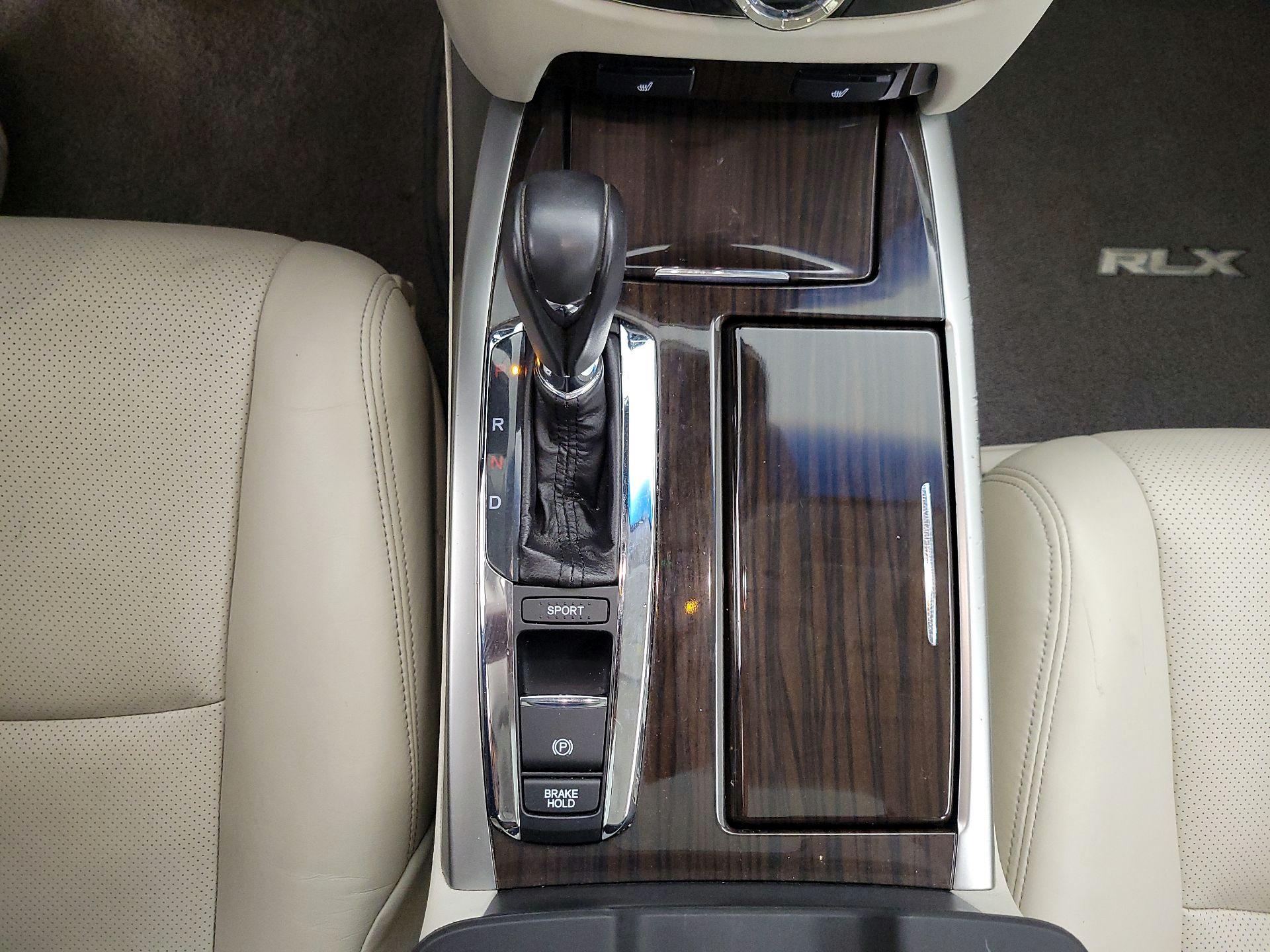 Thumbnail: 2016 Acura RLX - 18