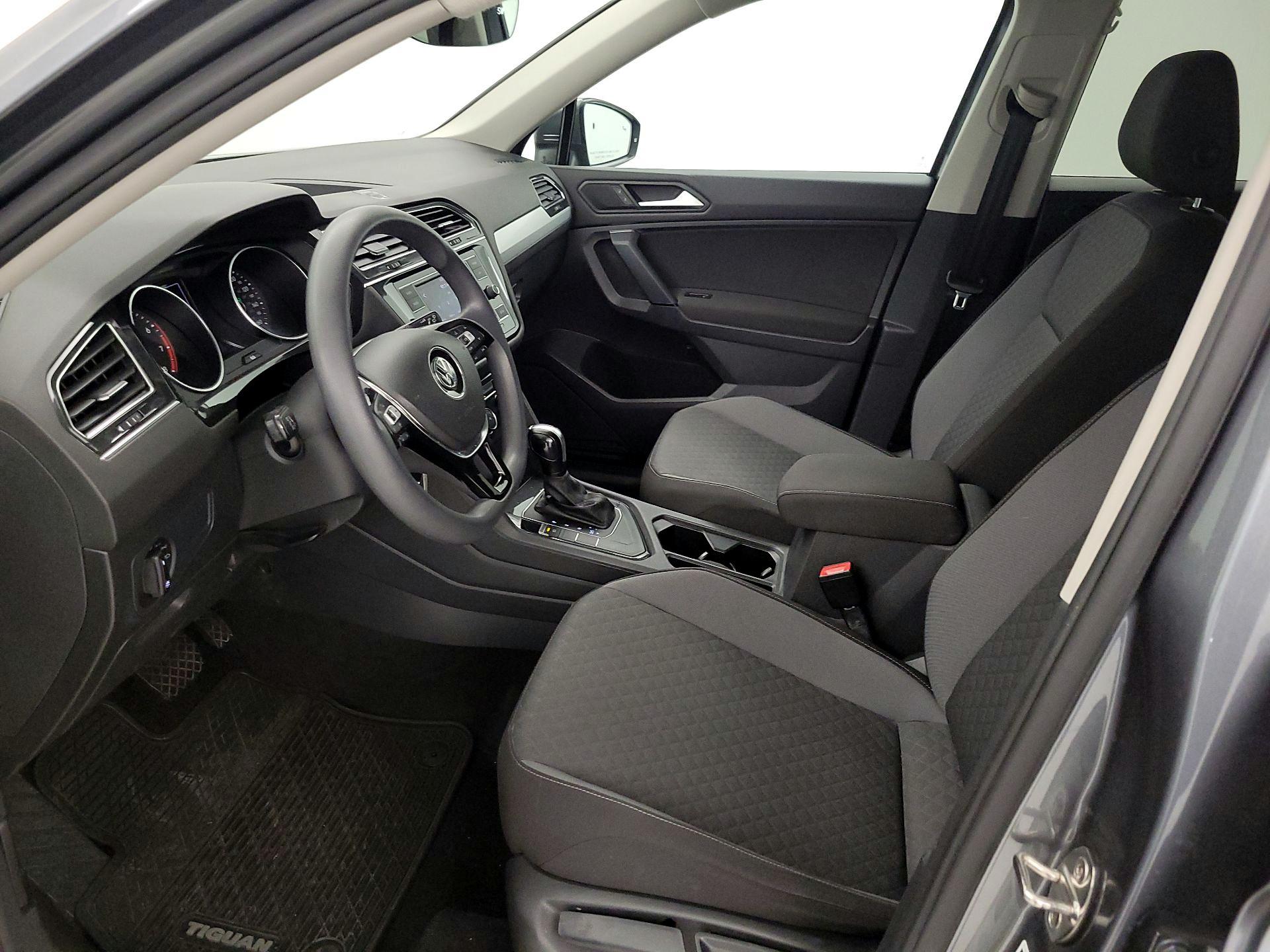 Thumbnail: 2019 Volkswagen Tiguan - 11