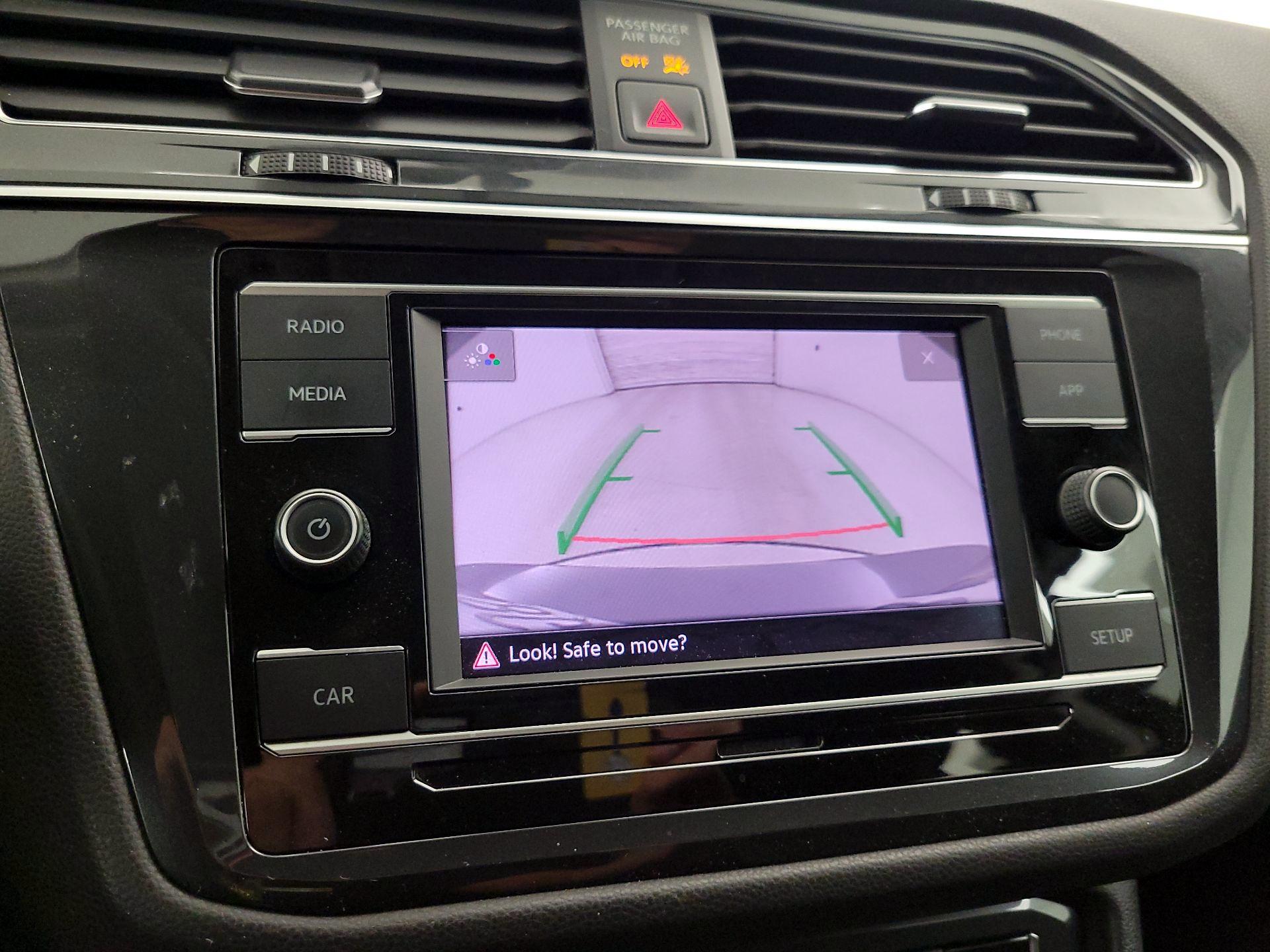 Thumbnail: 2019 Volkswagen Tiguan - 14