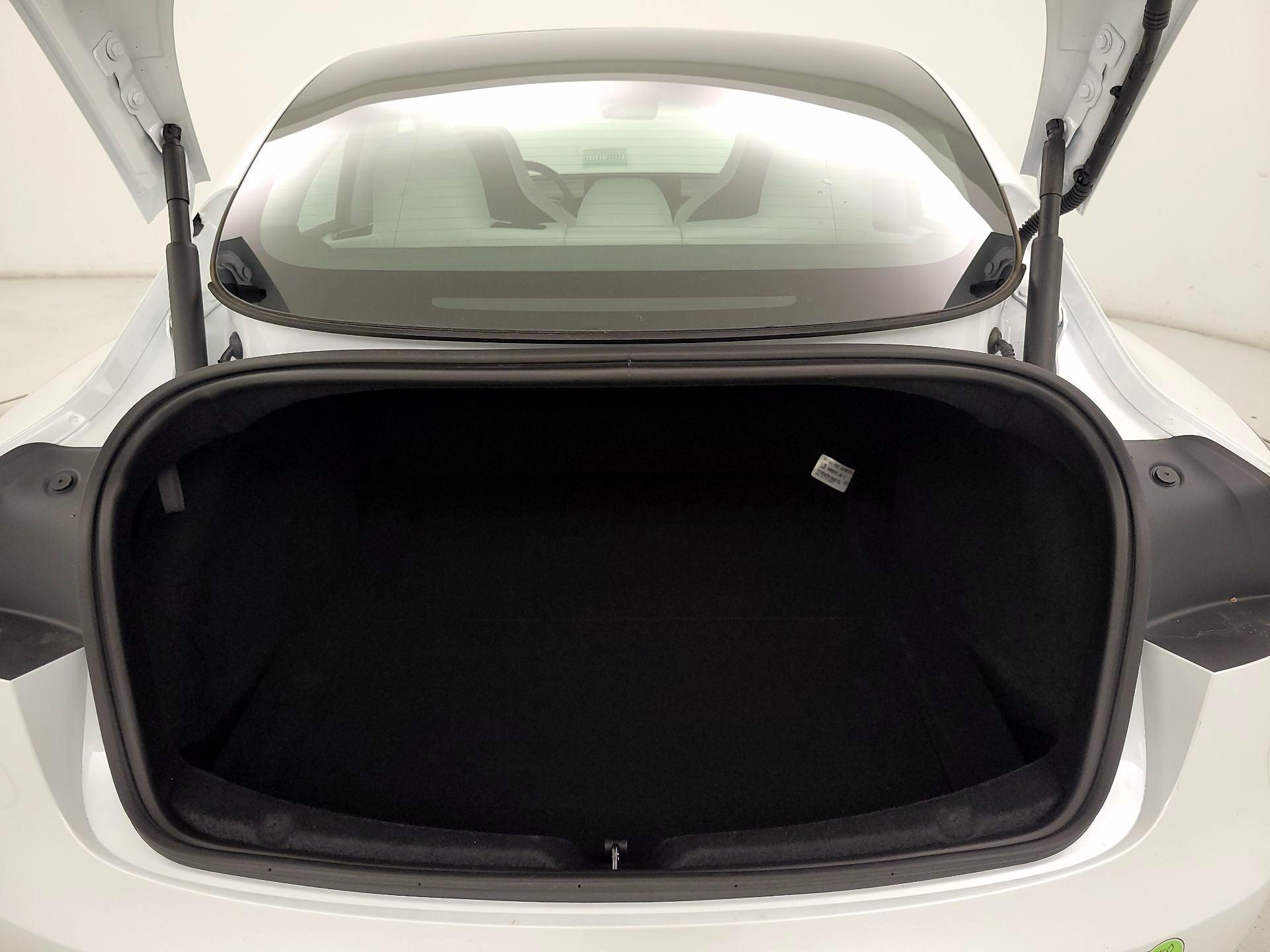 Thumbnail: 2024 Tesla Model 3 - 19