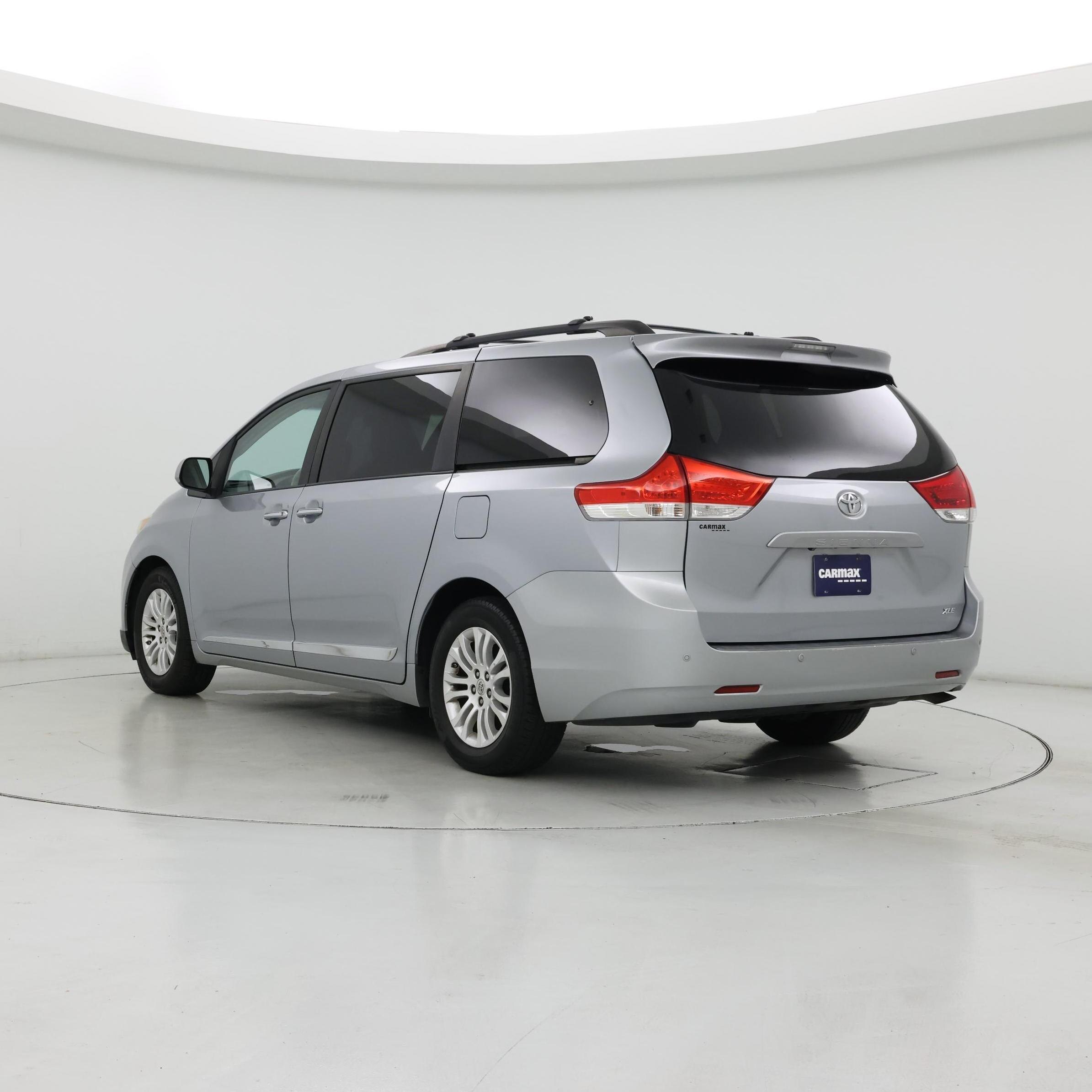 Thumbnail: 2014 Toyota Sienna - 2