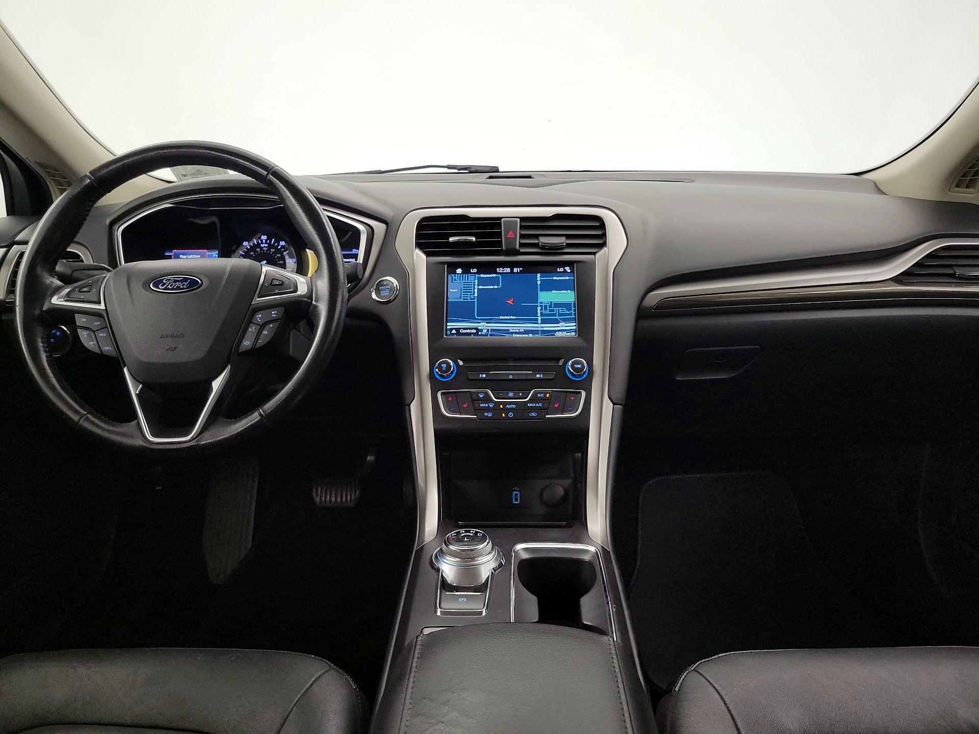 Thumbnail: 2017 Ford Fusion - 9