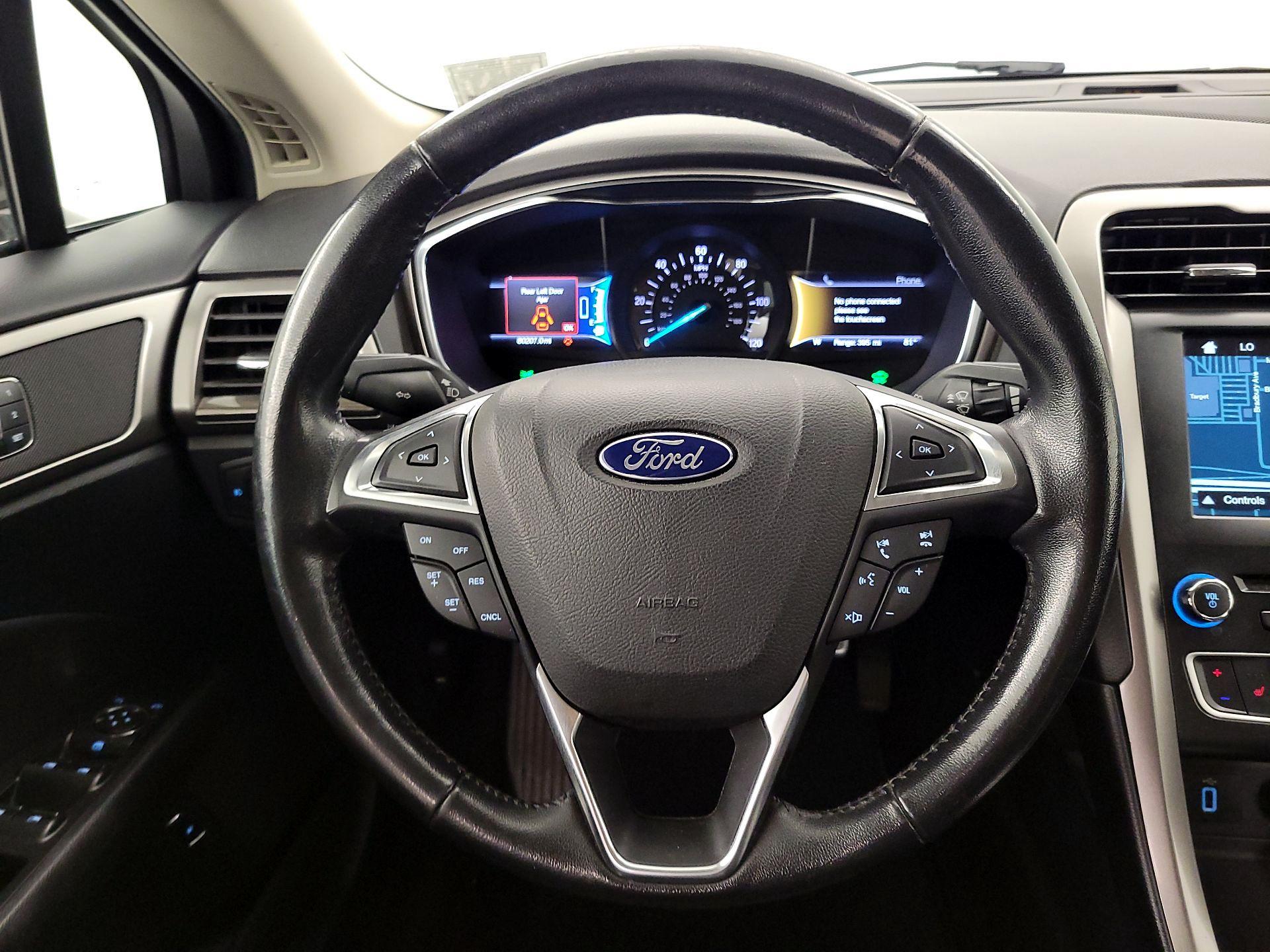 Thumbnail: 2017 Ford Fusion - 10