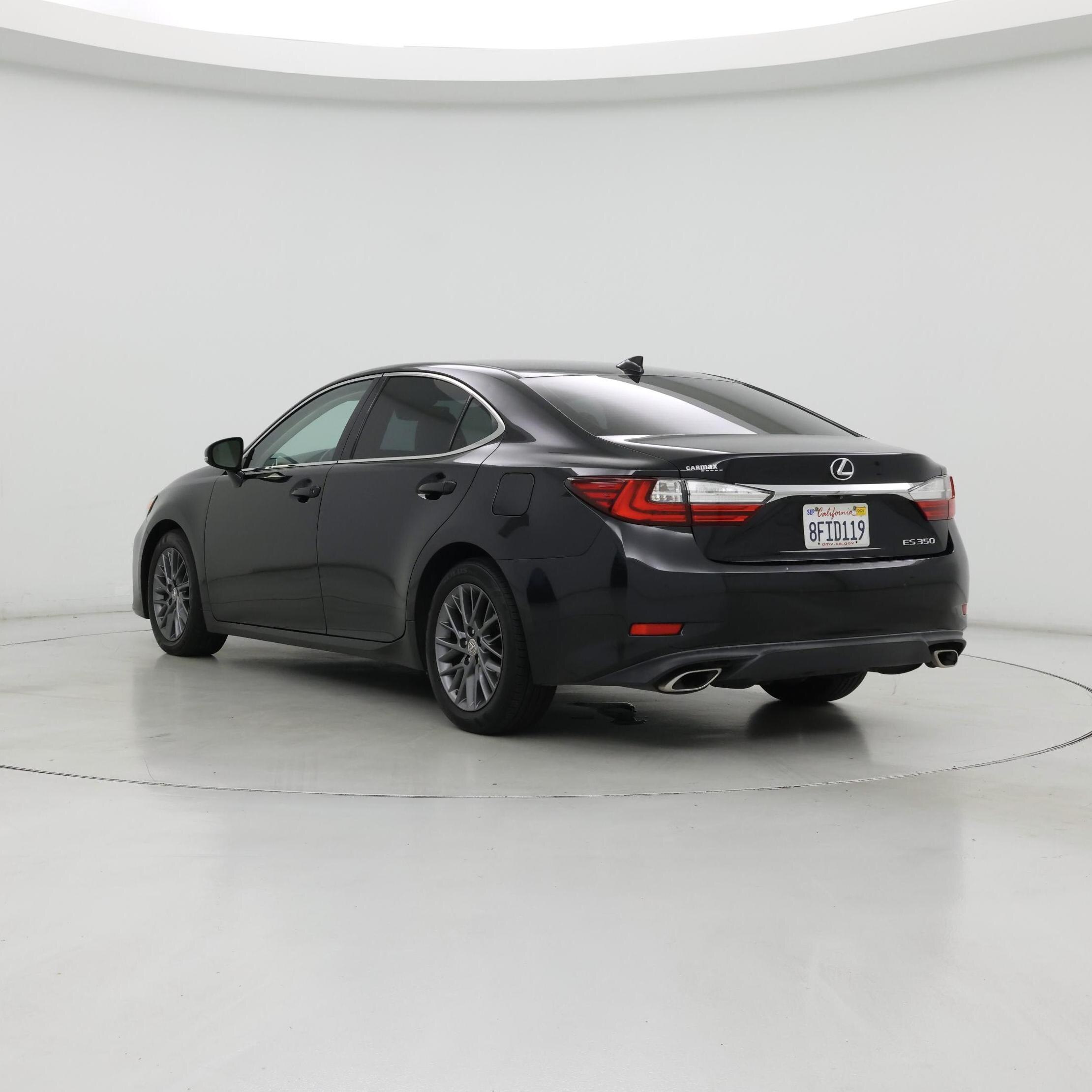 Thumbnail: 2018 Lexus ES - 2