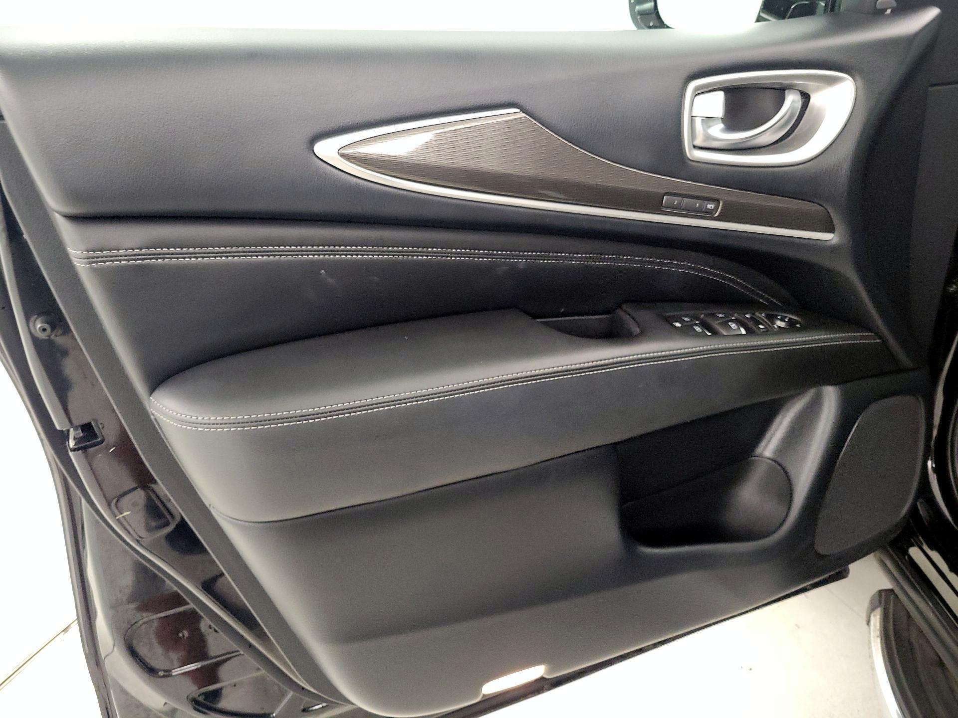 Thumbnail: 2019 INFINITI QX60 - 12