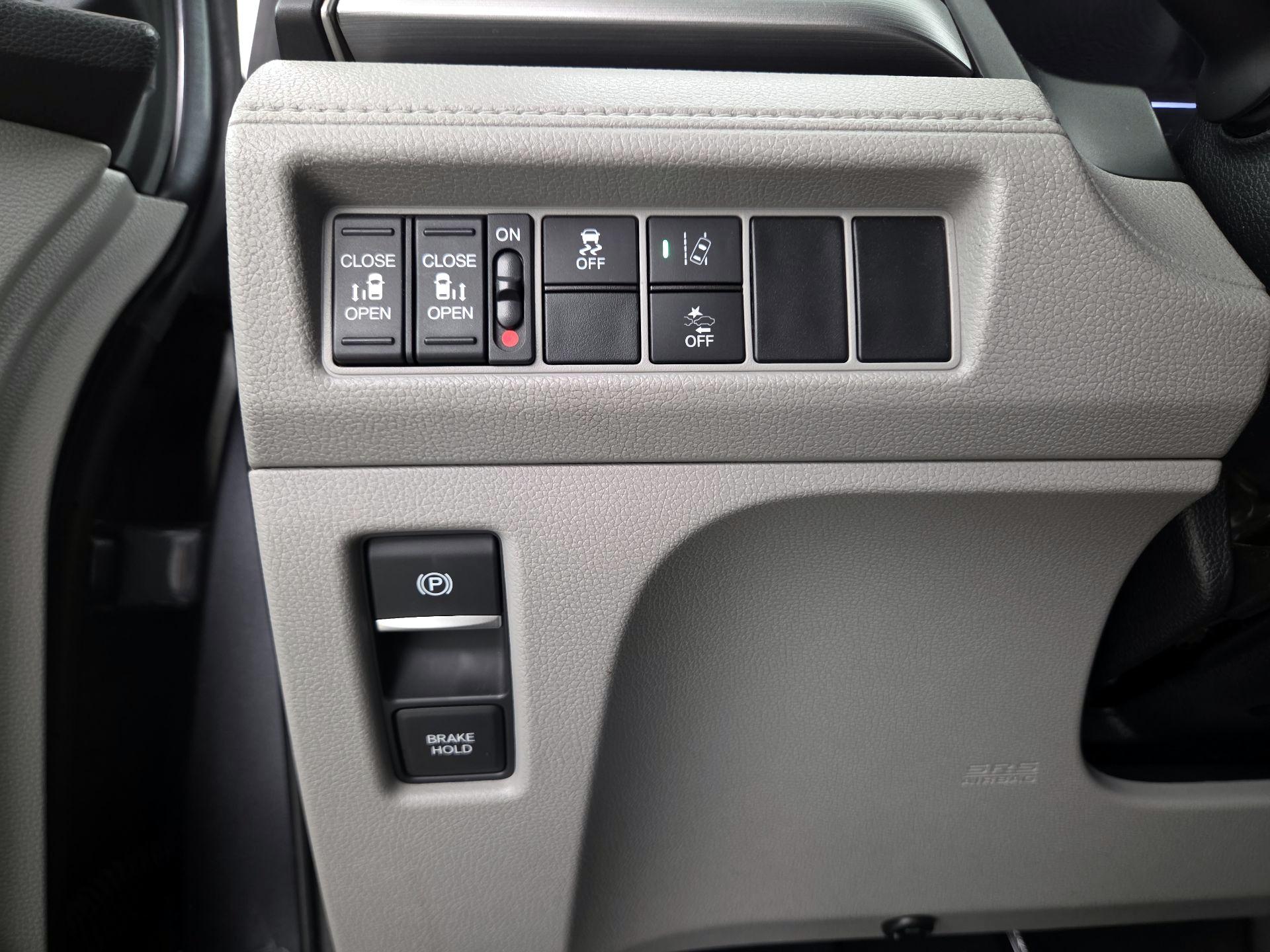 Thumbnail: 2020 Honda Odyssey - 13