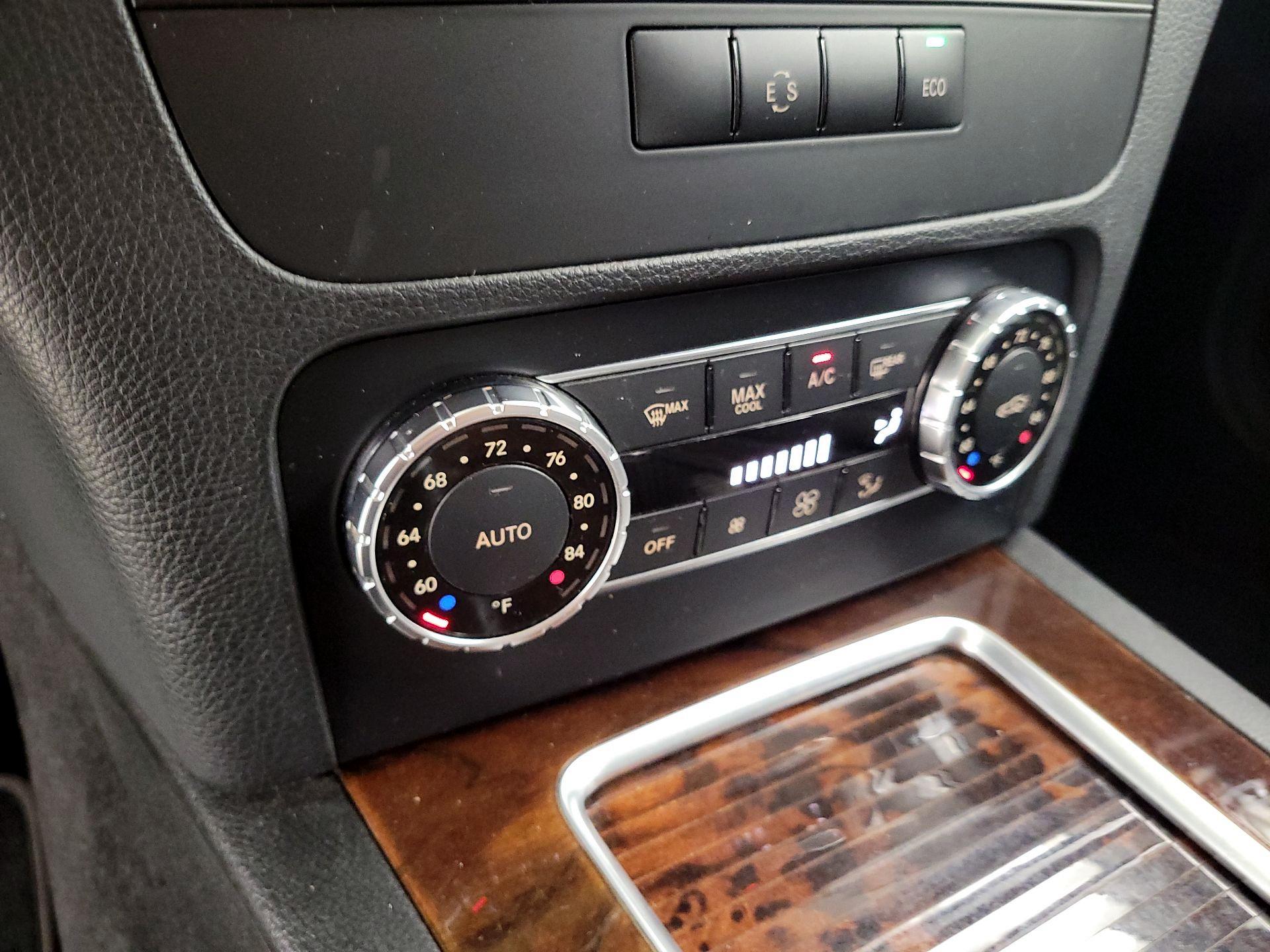 Thumbnail: 2015 Mercedes-Benz GLK - 15