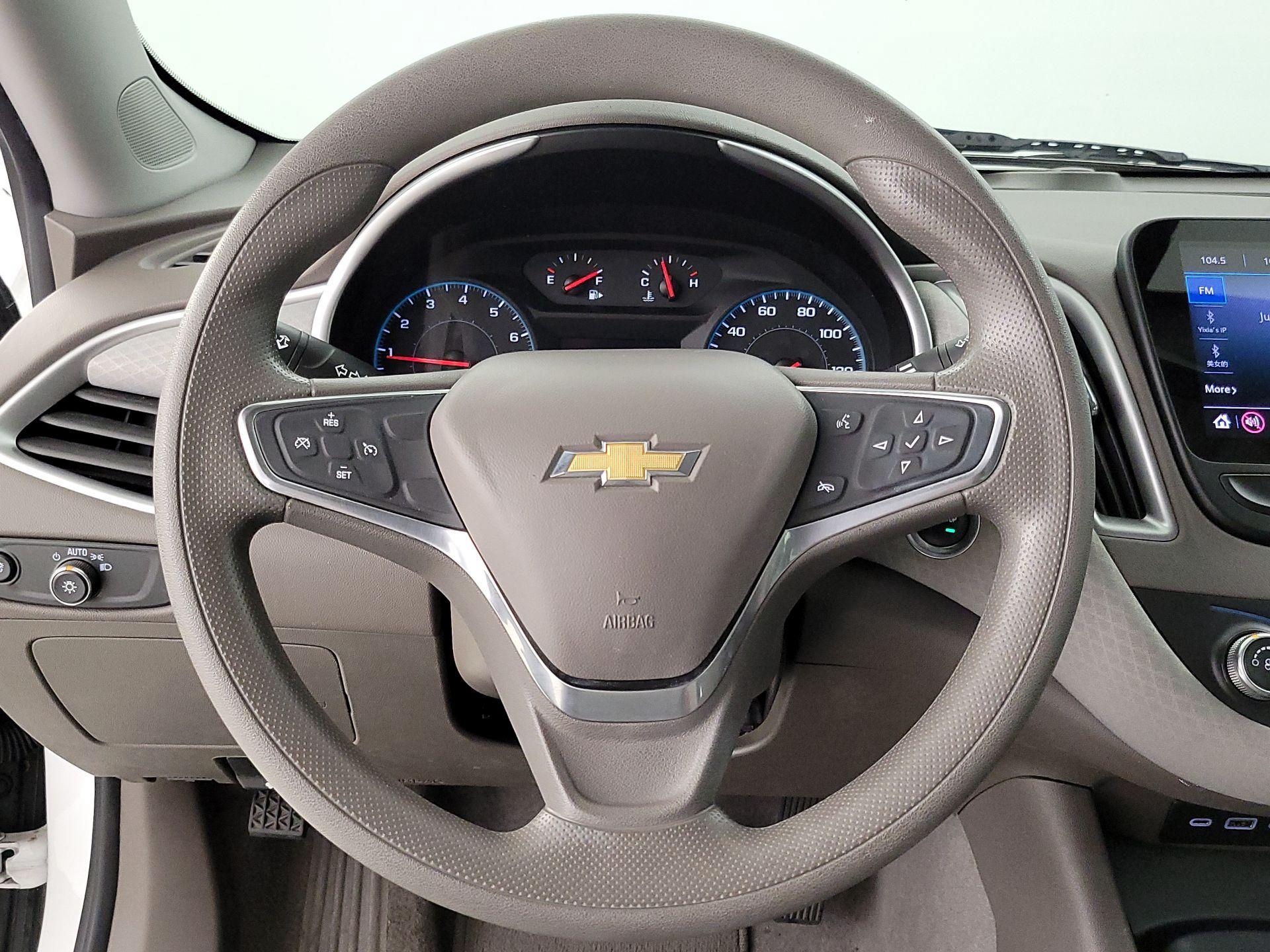 Thumbnail: 2020 Chevrolet Malibu - 10