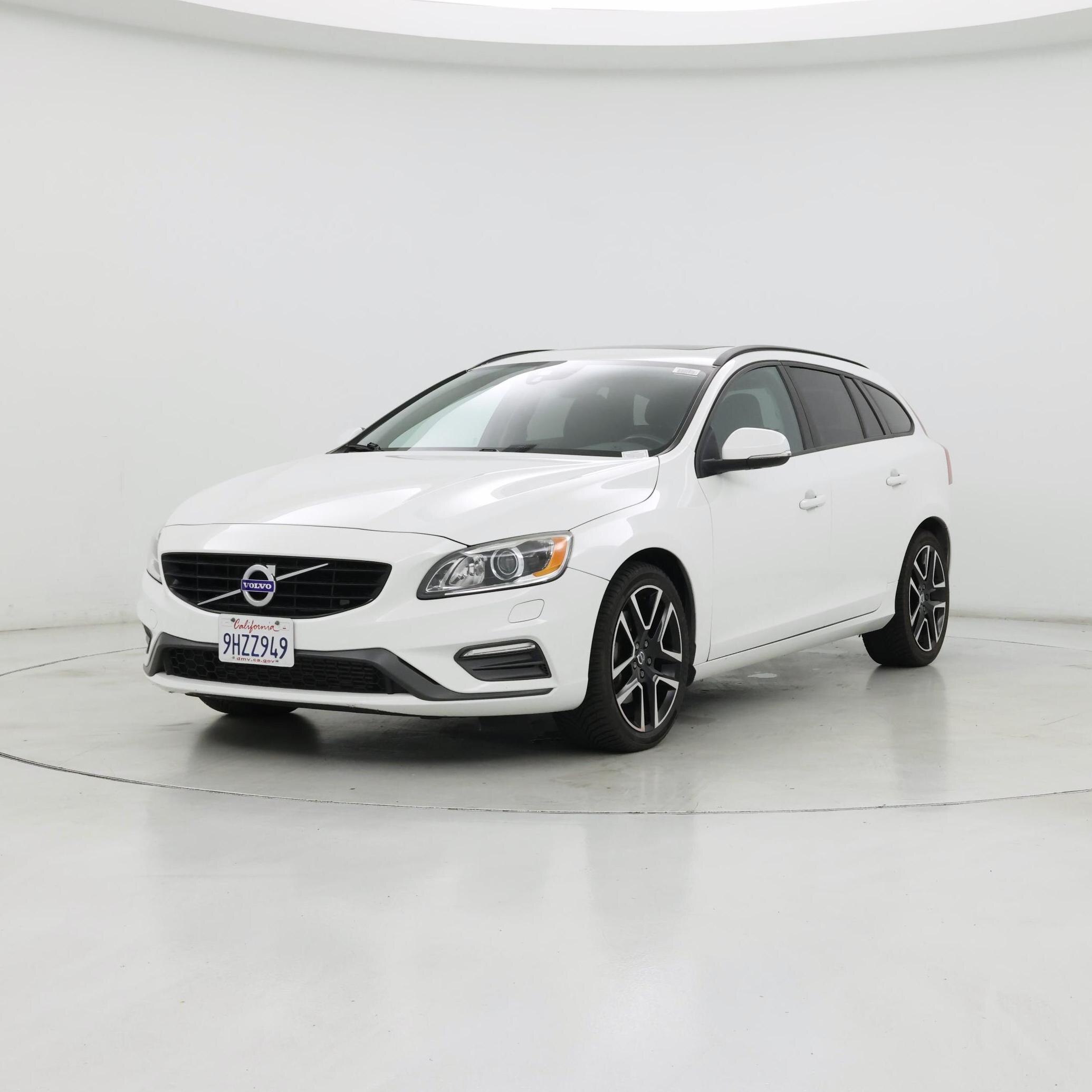 Thumbnail: 2018 Volvo V60 - 4