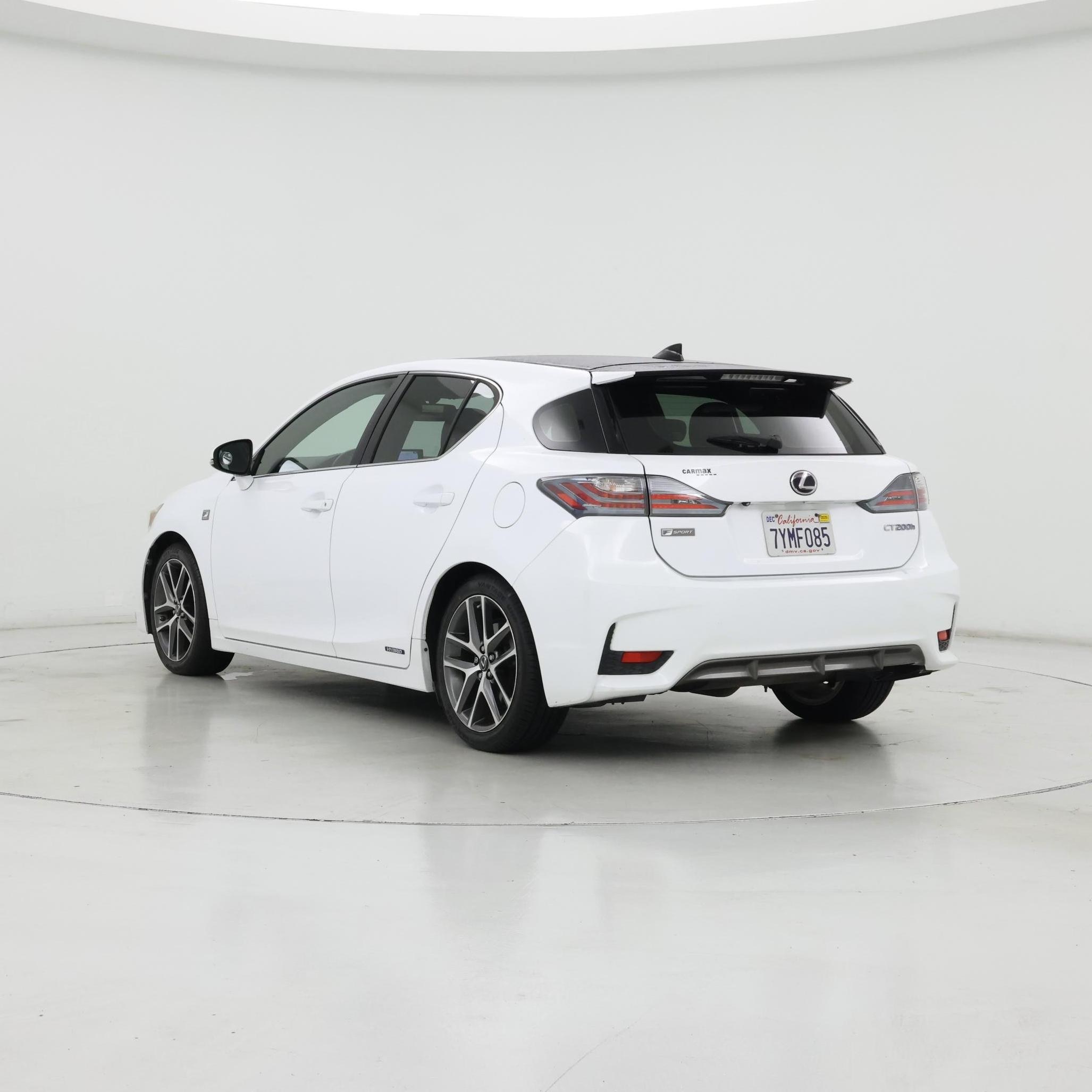 Thumbnail: 2015 Lexus CT - 2