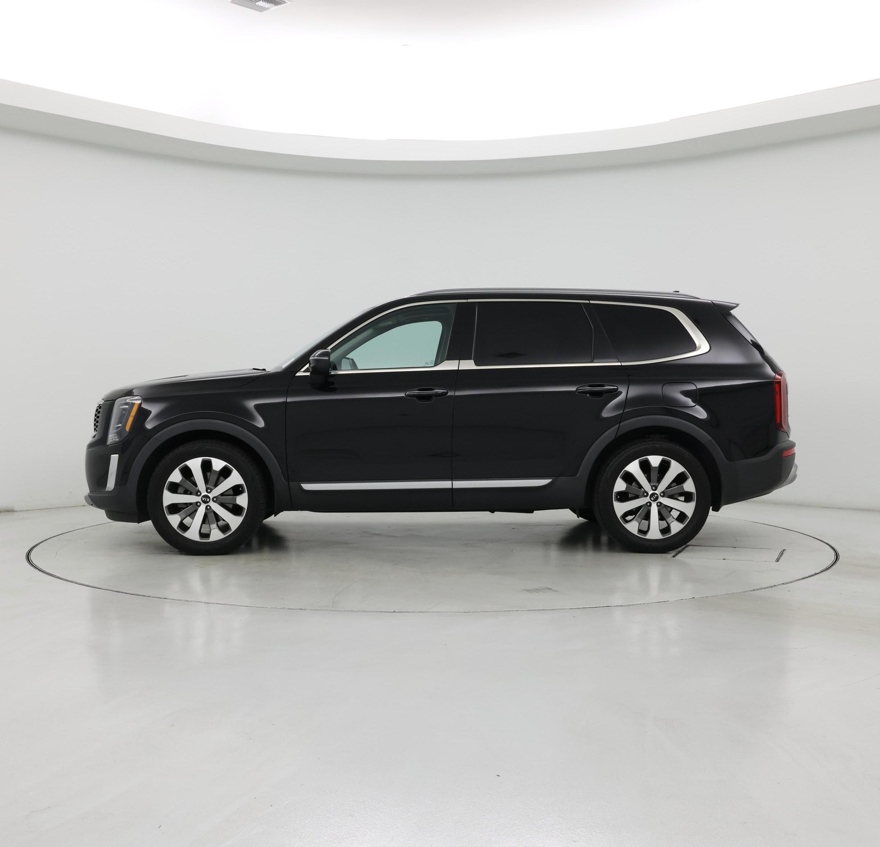 Thumbnail: 2021 Kia Telluride - 3