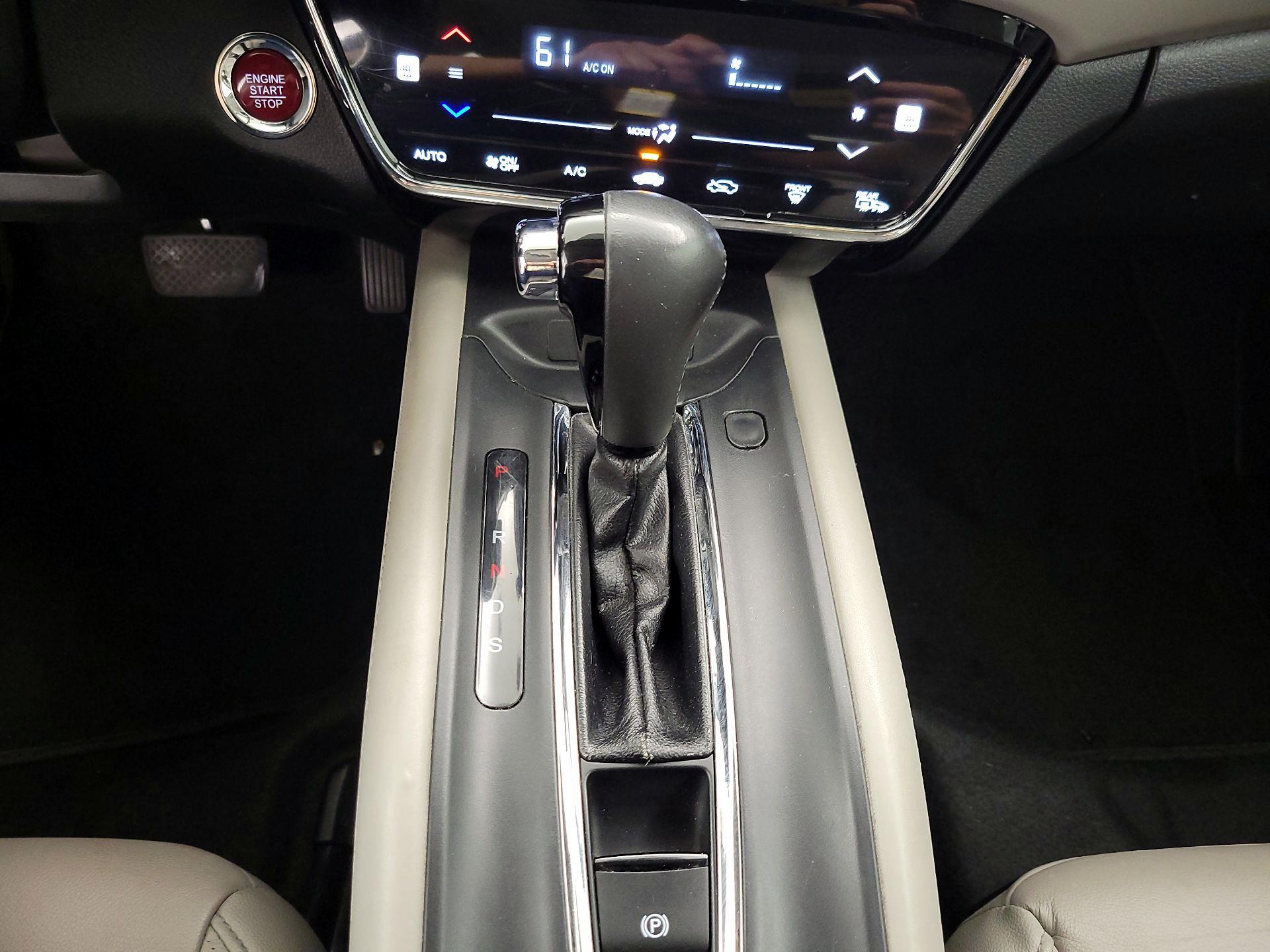 Thumbnail: 2017 Honda HR-V - 17