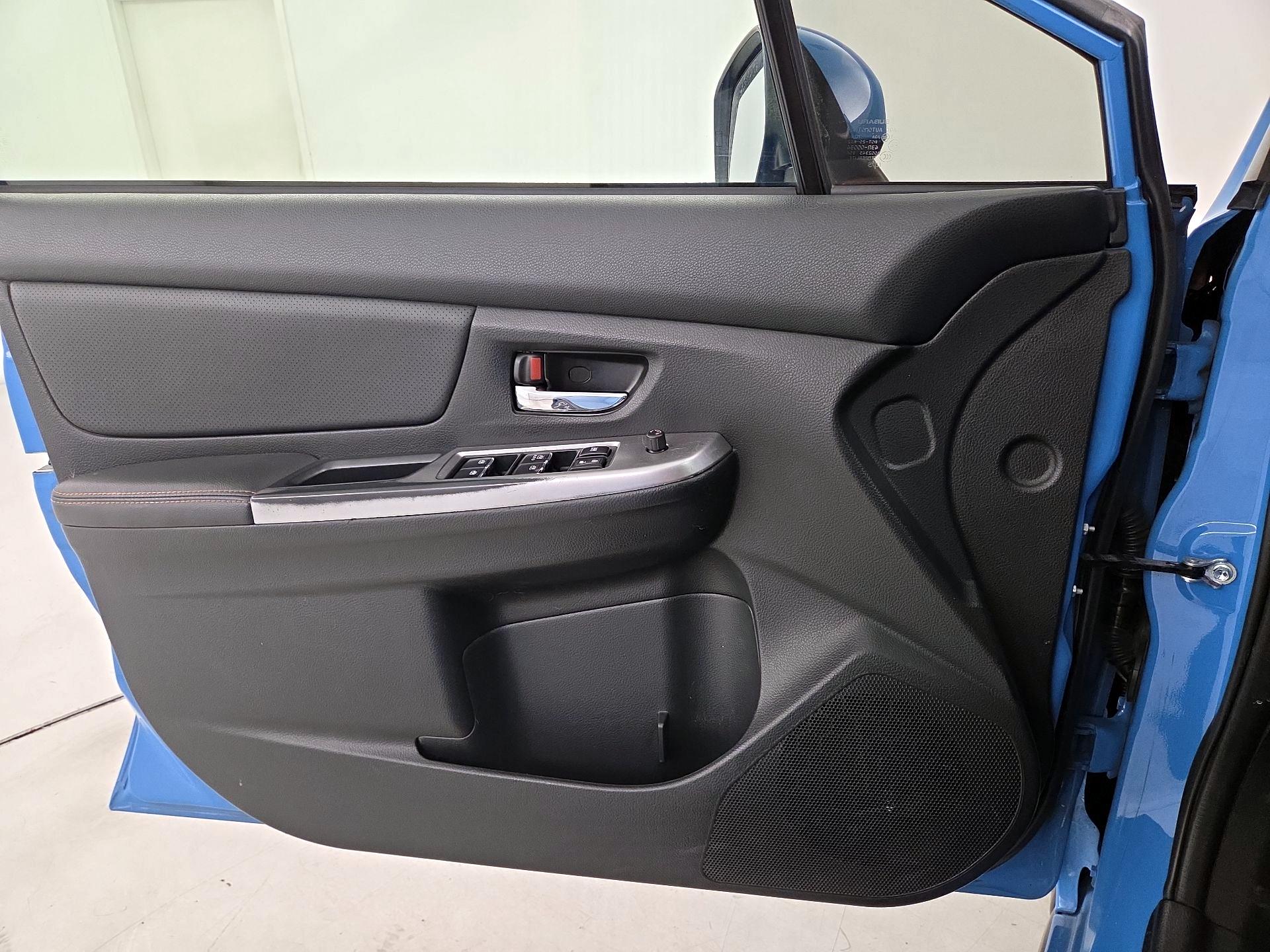 Thumbnail: 2016 Subaru XV Crosstrek - 12