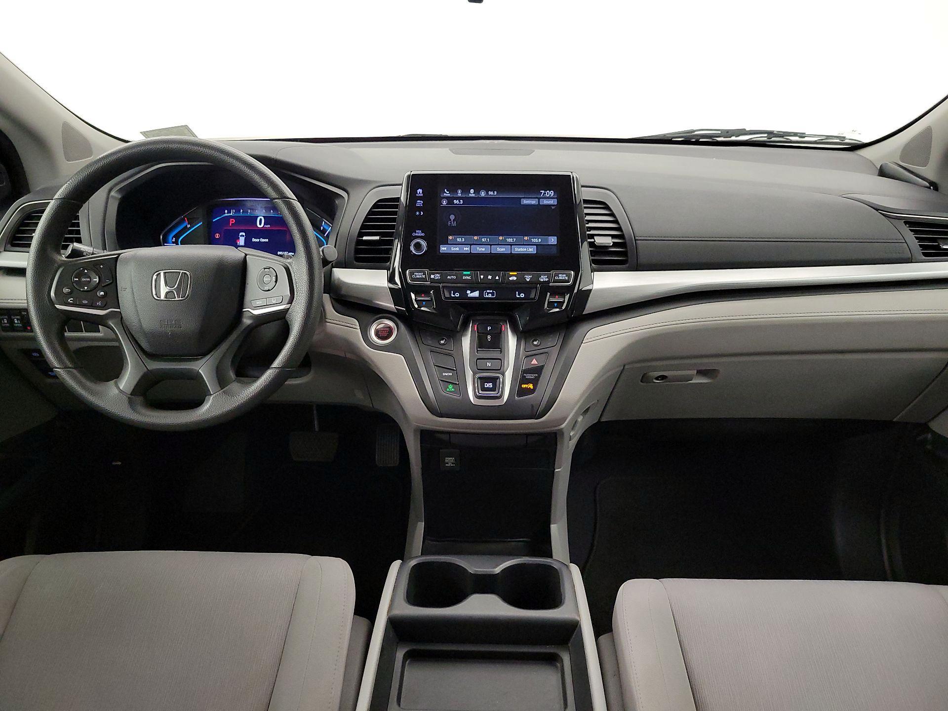Thumbnail: 2019 Honda Odyssey - 9