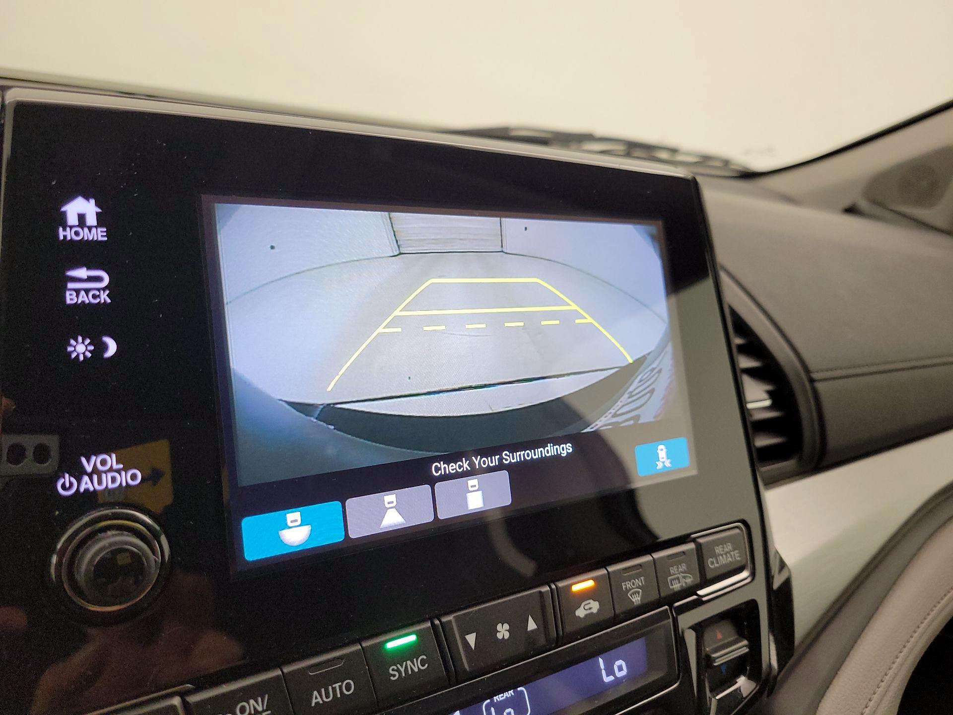 Thumbnail: 2019 Honda Odyssey - 14