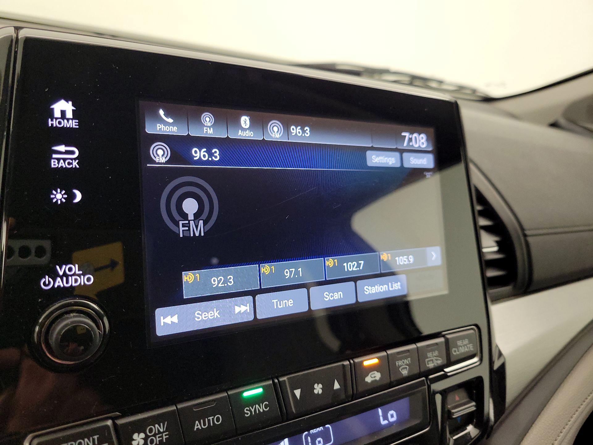Thumbnail: 2019 Honda Odyssey - 15