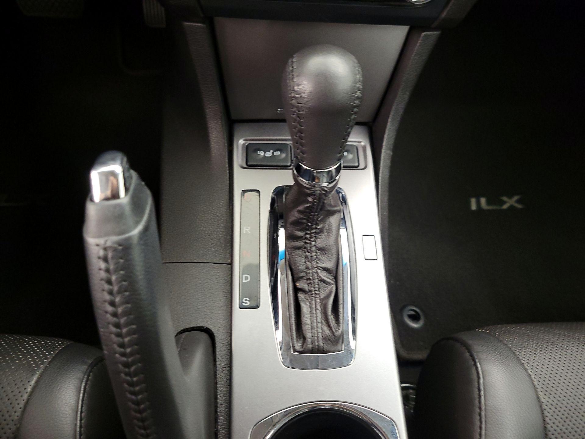 Thumbnail: 2014 Acura ILX - 17