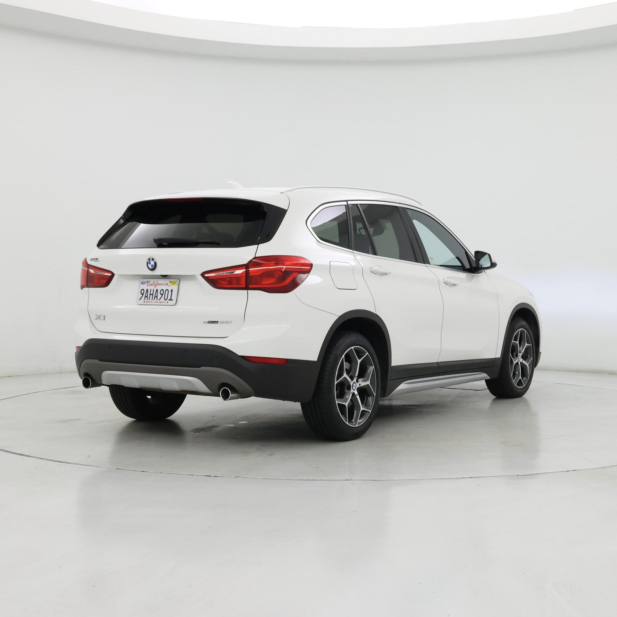 Thumbnail: 2018 BMW X1 - 8