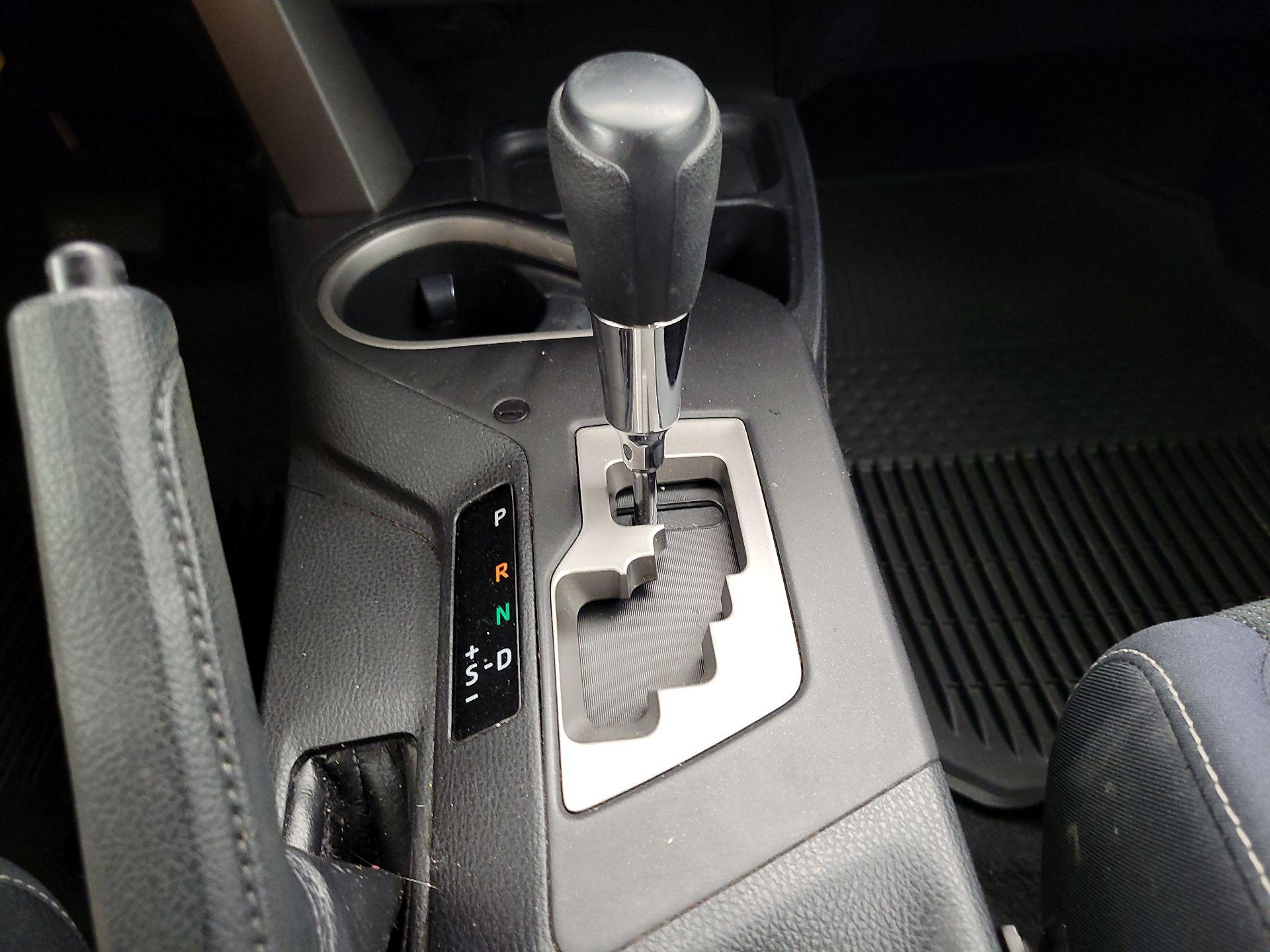 Thumbnail: 2016 Toyota RAV4 - 17